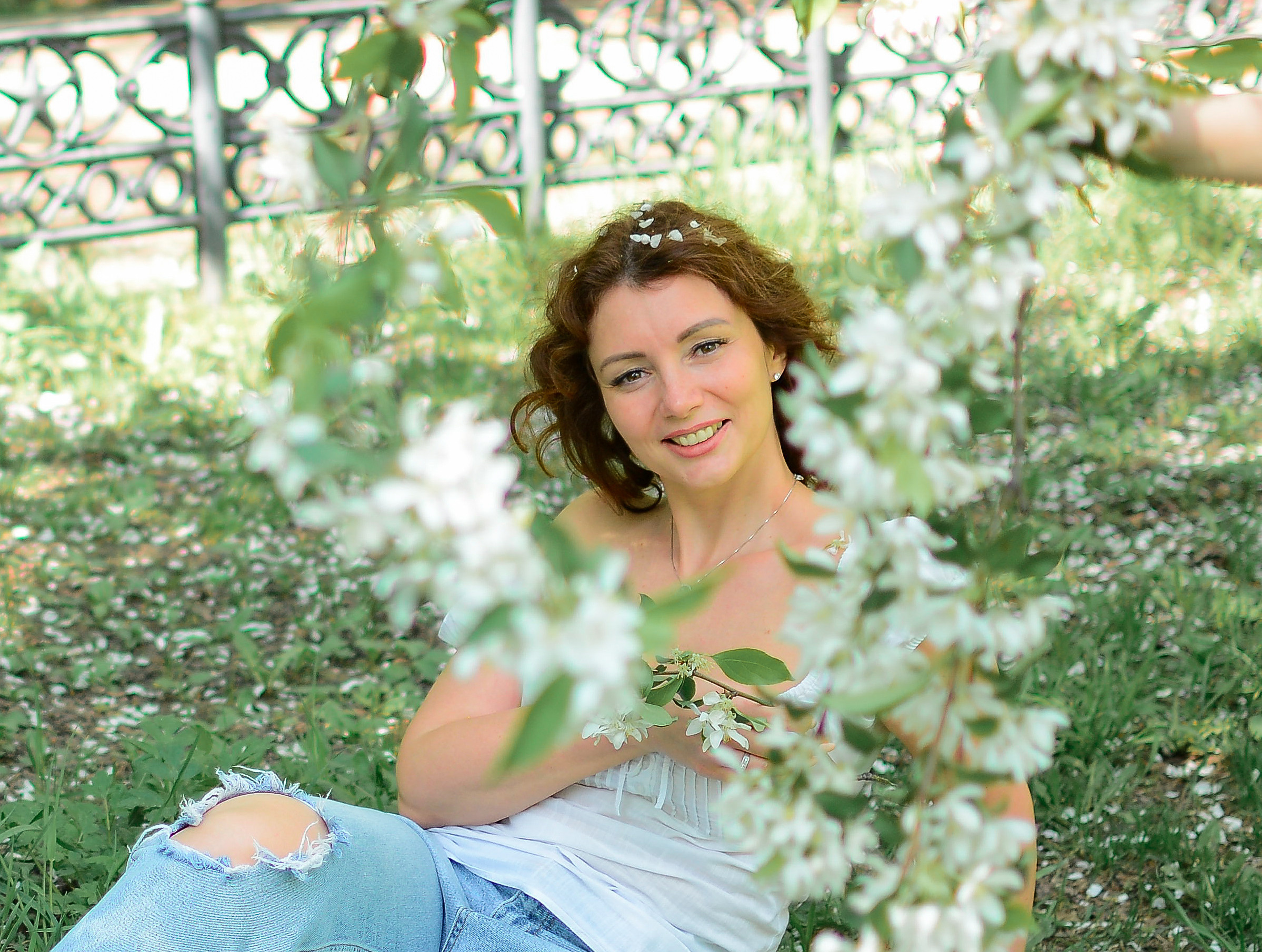 Фотосессия в цветах. Семейный фотограф