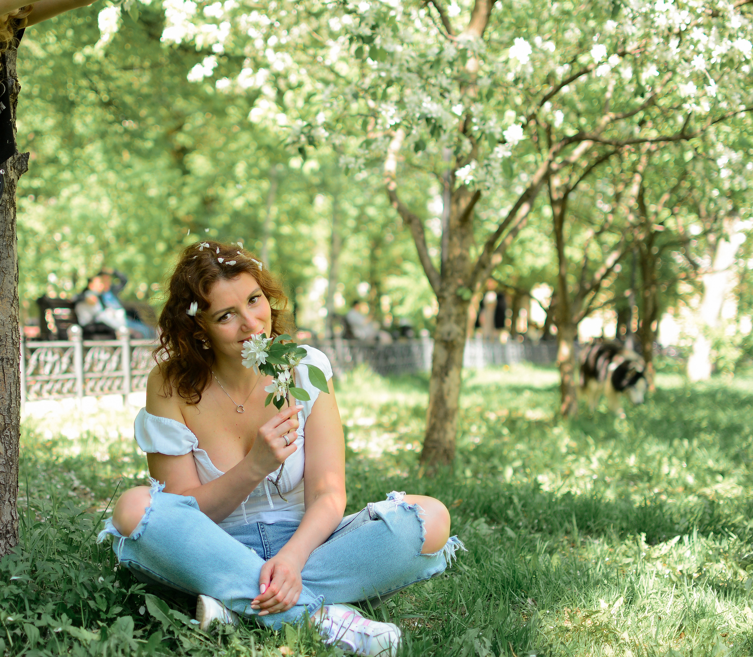 Фотосессия в цветах. Семейный фотограф