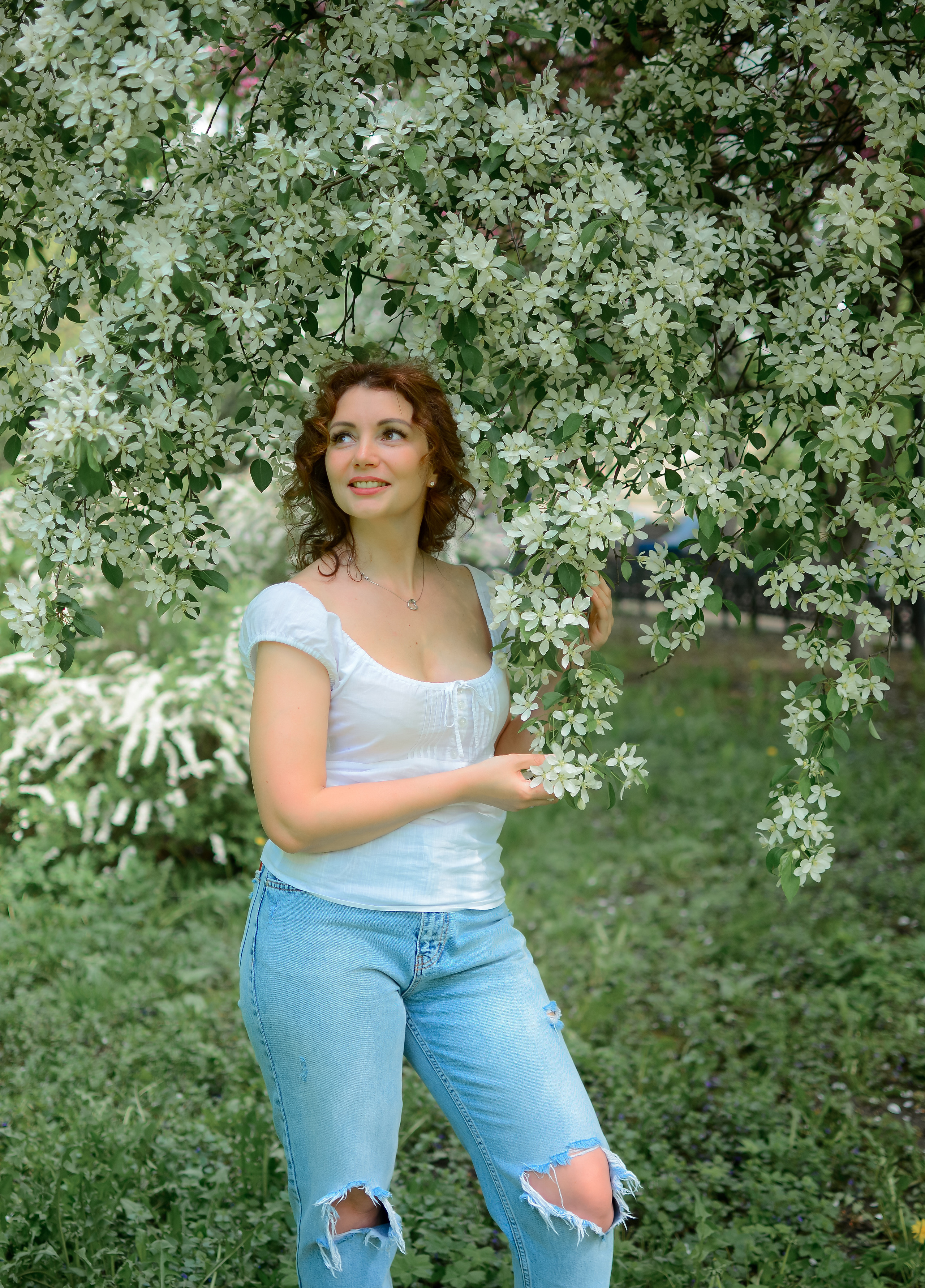 Фотосессия в цветах. Семейный фотограф