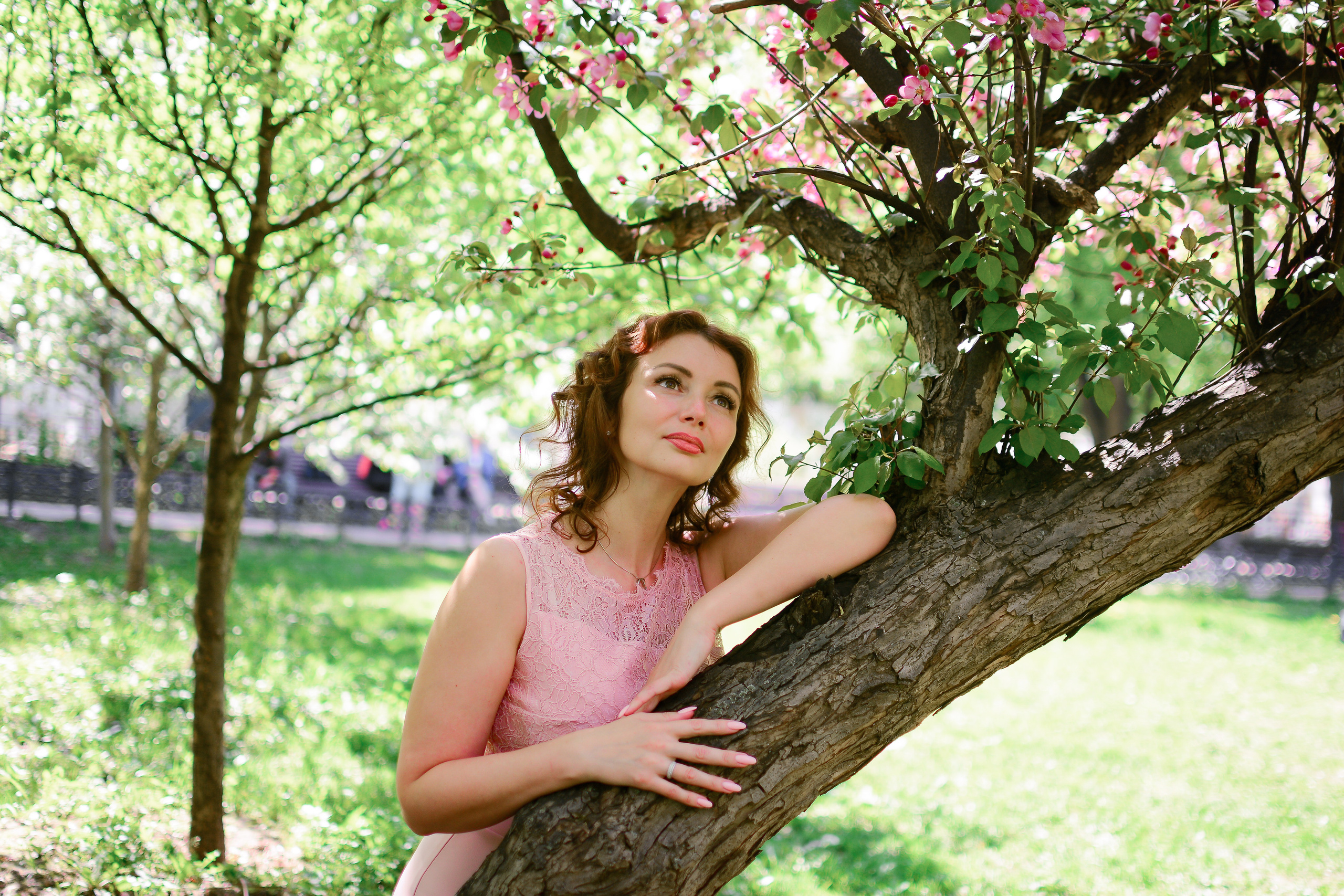 Фотосессия в цветах. Семейный фотограф