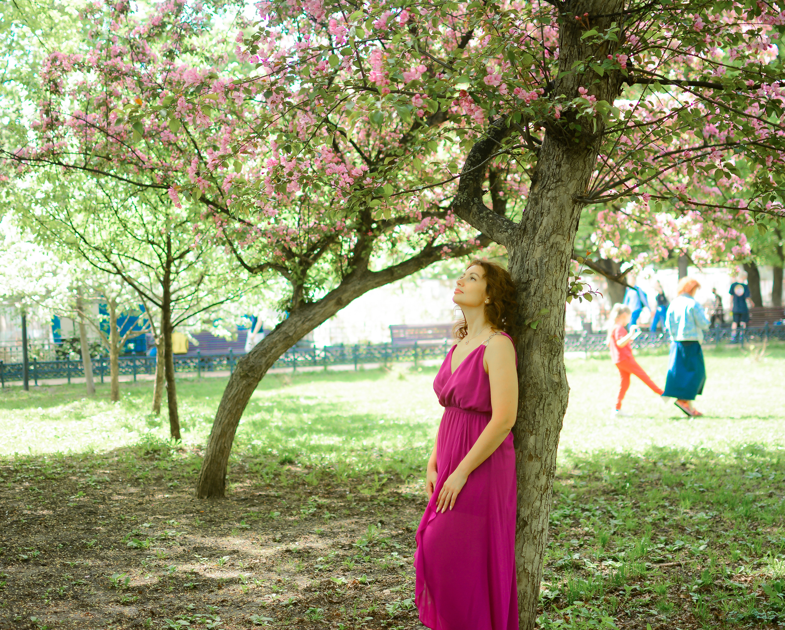 Фотосессия в цветах. Семейный фотограф