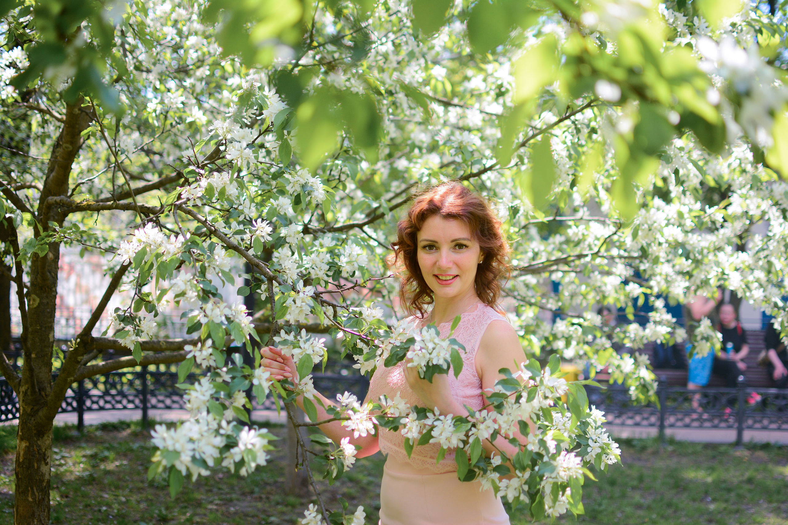 Фотосессия в цветах. Семейный фотограф