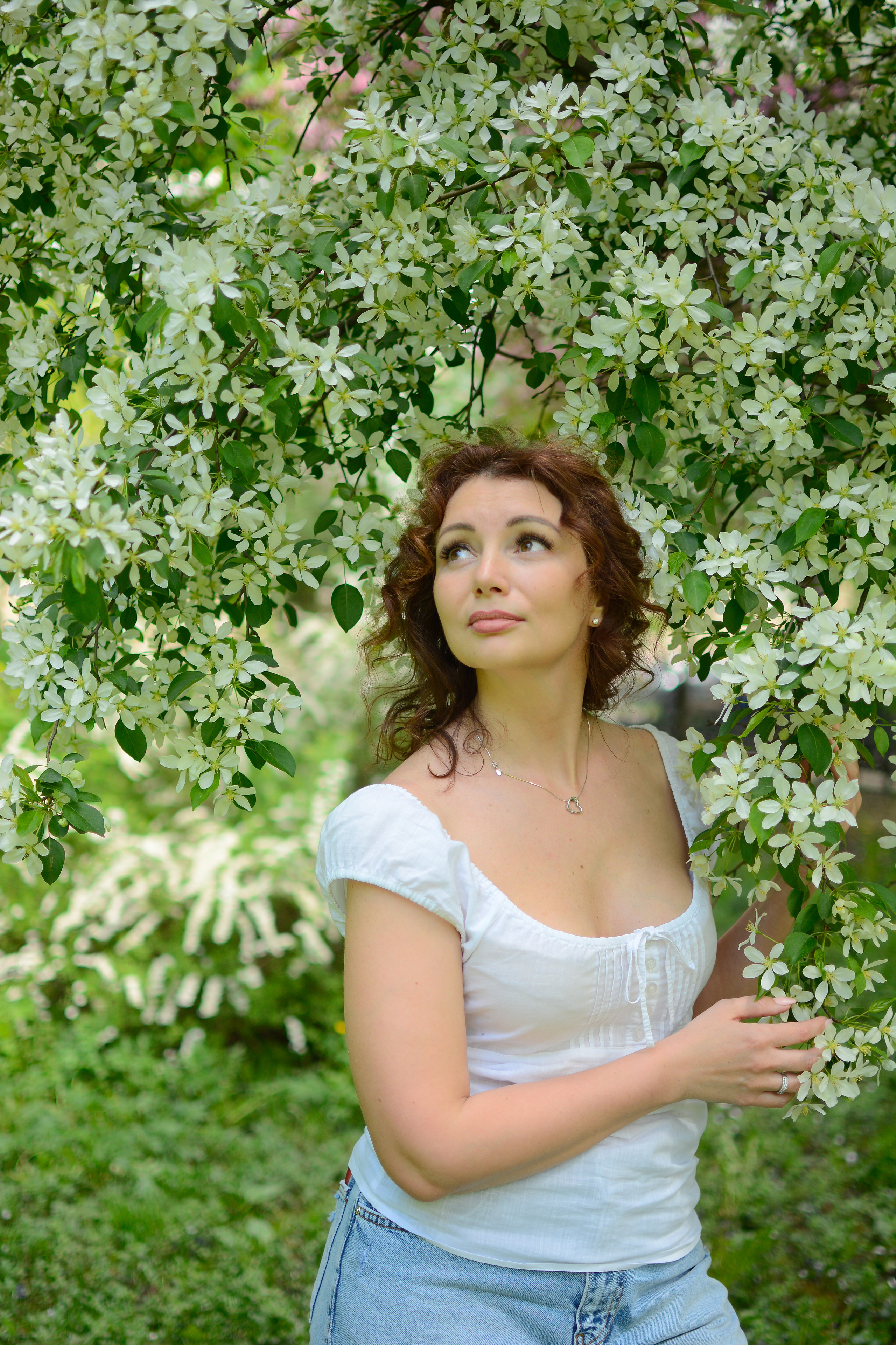 Фотосессия в цветах. Семейный фотограф