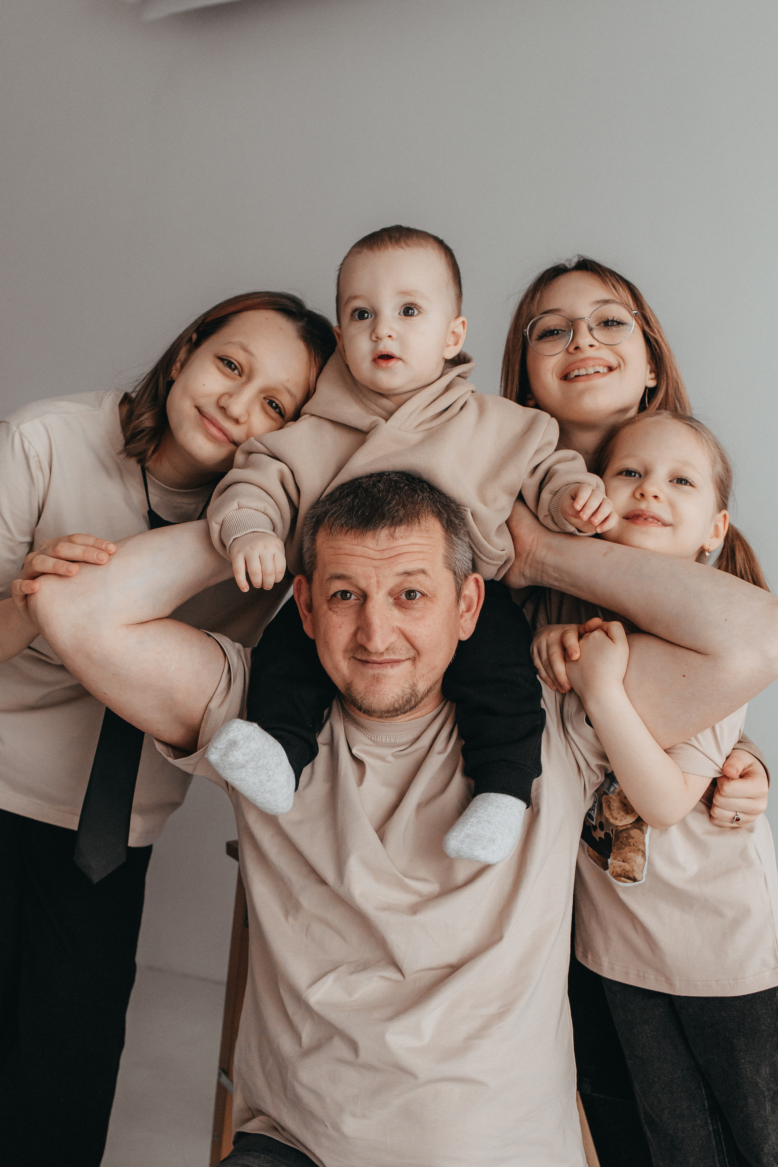 Фотосессия для многодетной семьи в студии. Семейный фотограф в Москве, Щелково, Фрязино _ Виктория Степанова