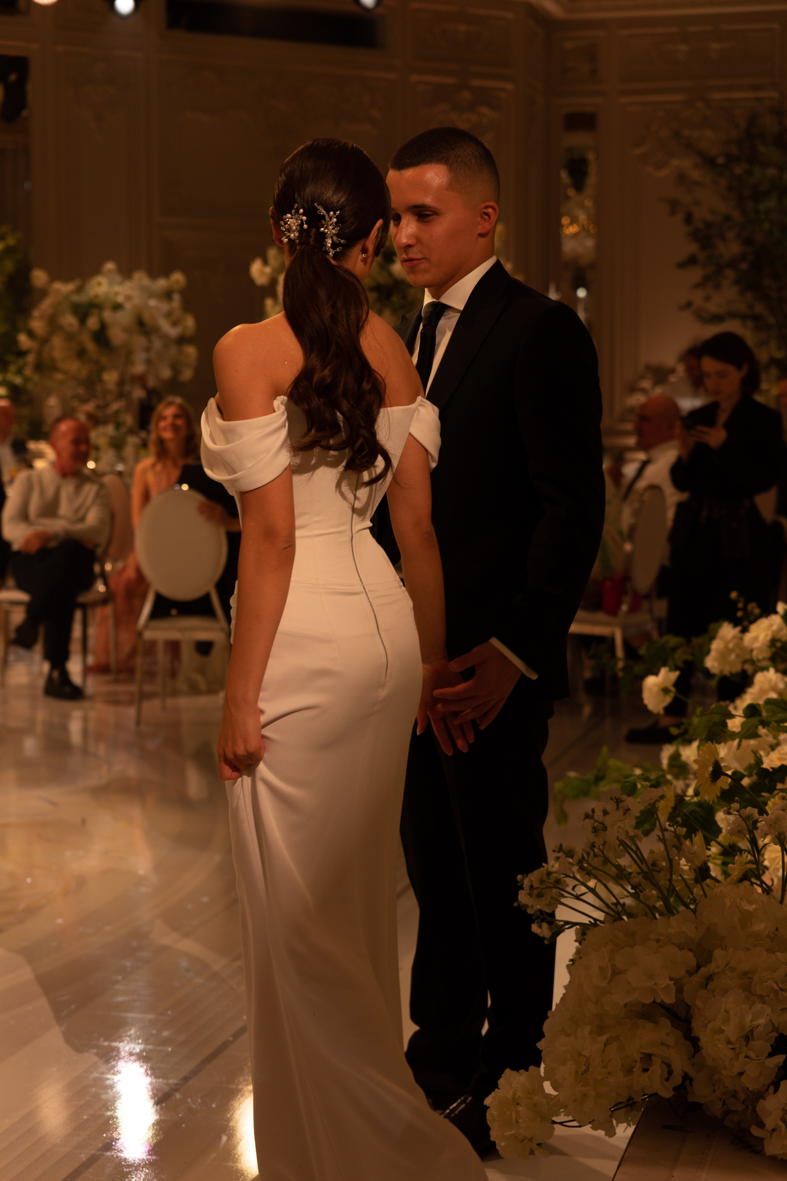 Mrs. & Ms. Главная