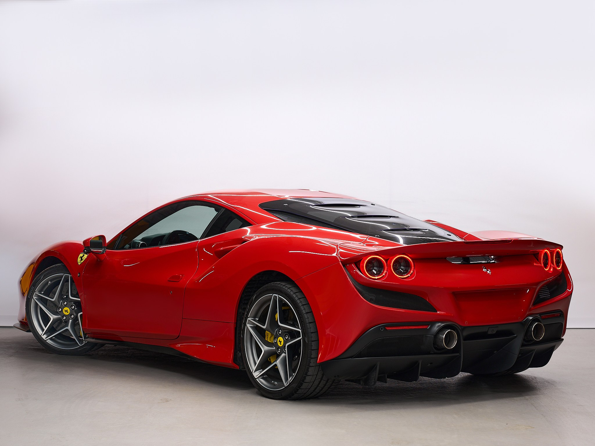 Ferrari F8 Tributo. Kurbanov content-maker