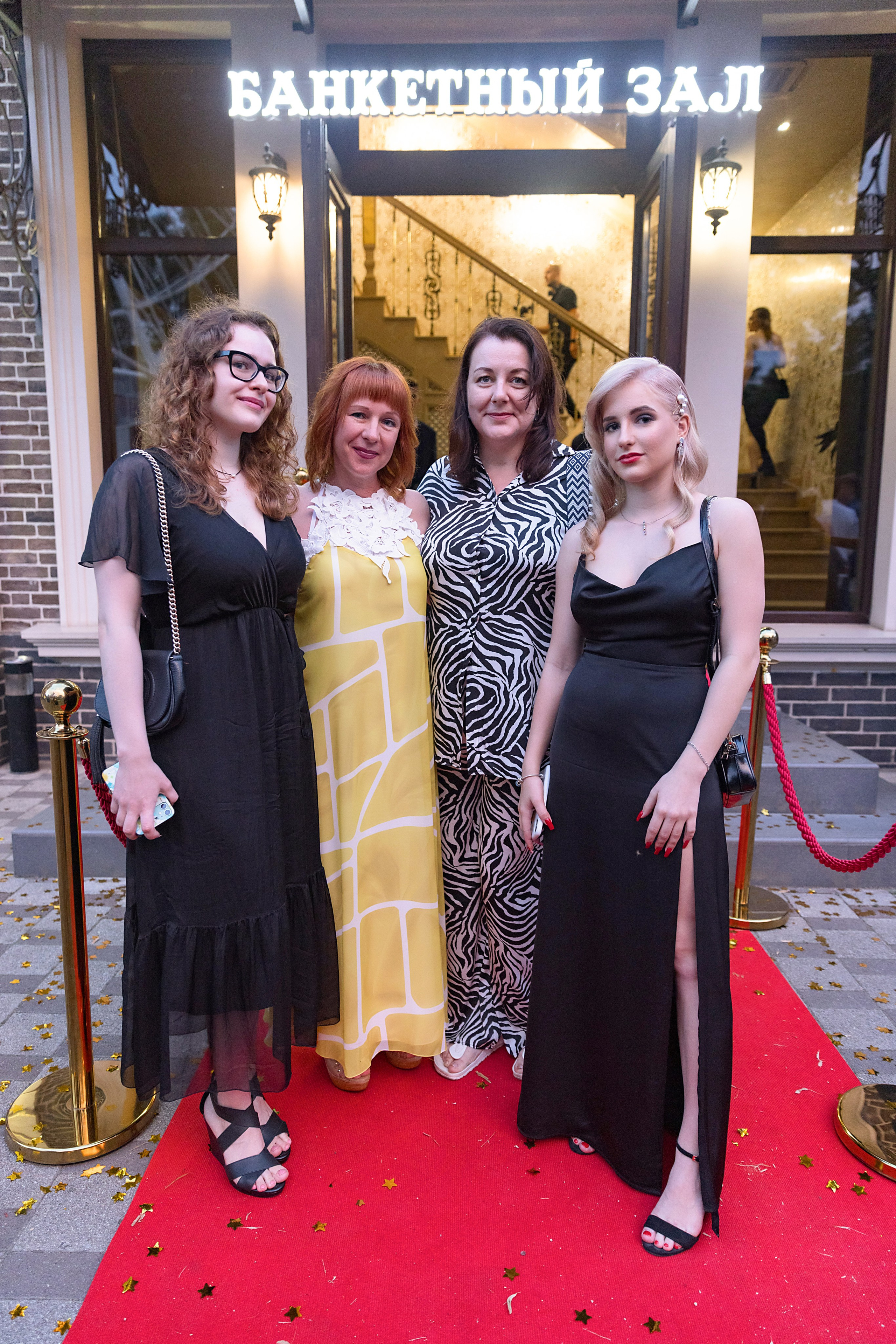 11 класс 48 лицей. Фотограф и Видеограф в Краснодаре Юлия Солодченко