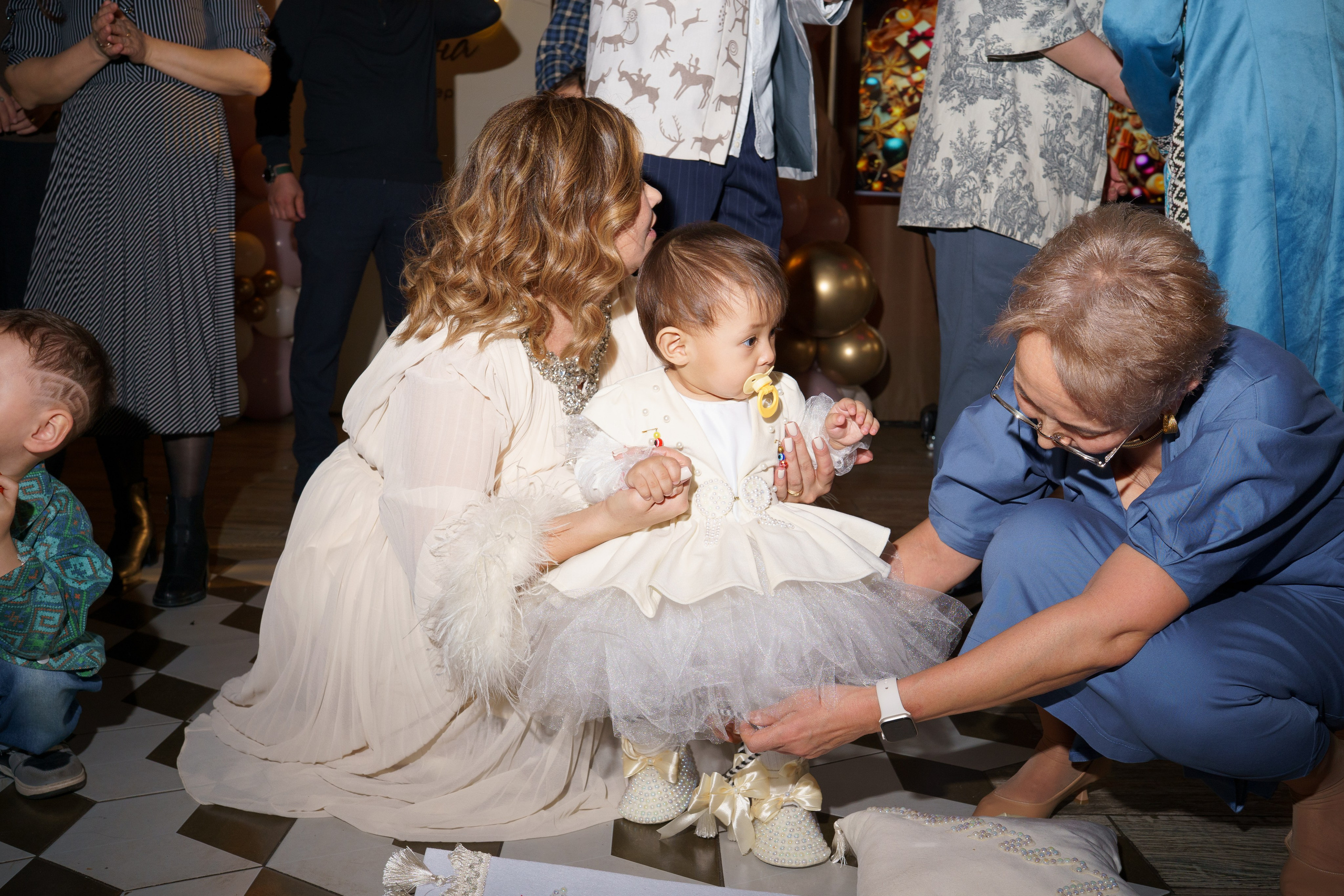 Амина — Тұсау кесер — 1 годик малышке