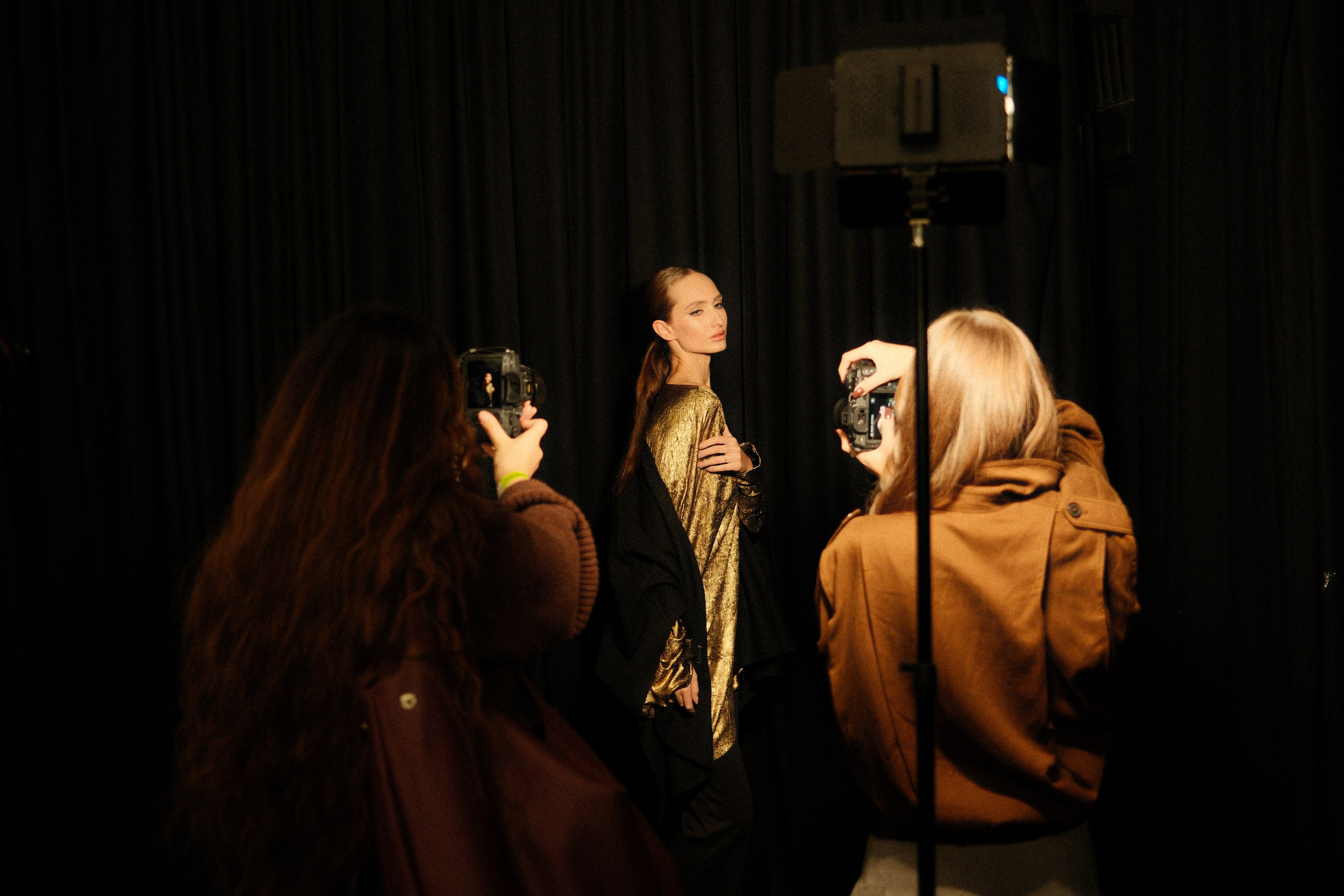 St. Petersburg Fashion Week october 2025. Контент фотограф в Санкт-Петербурге Иванова Юлия