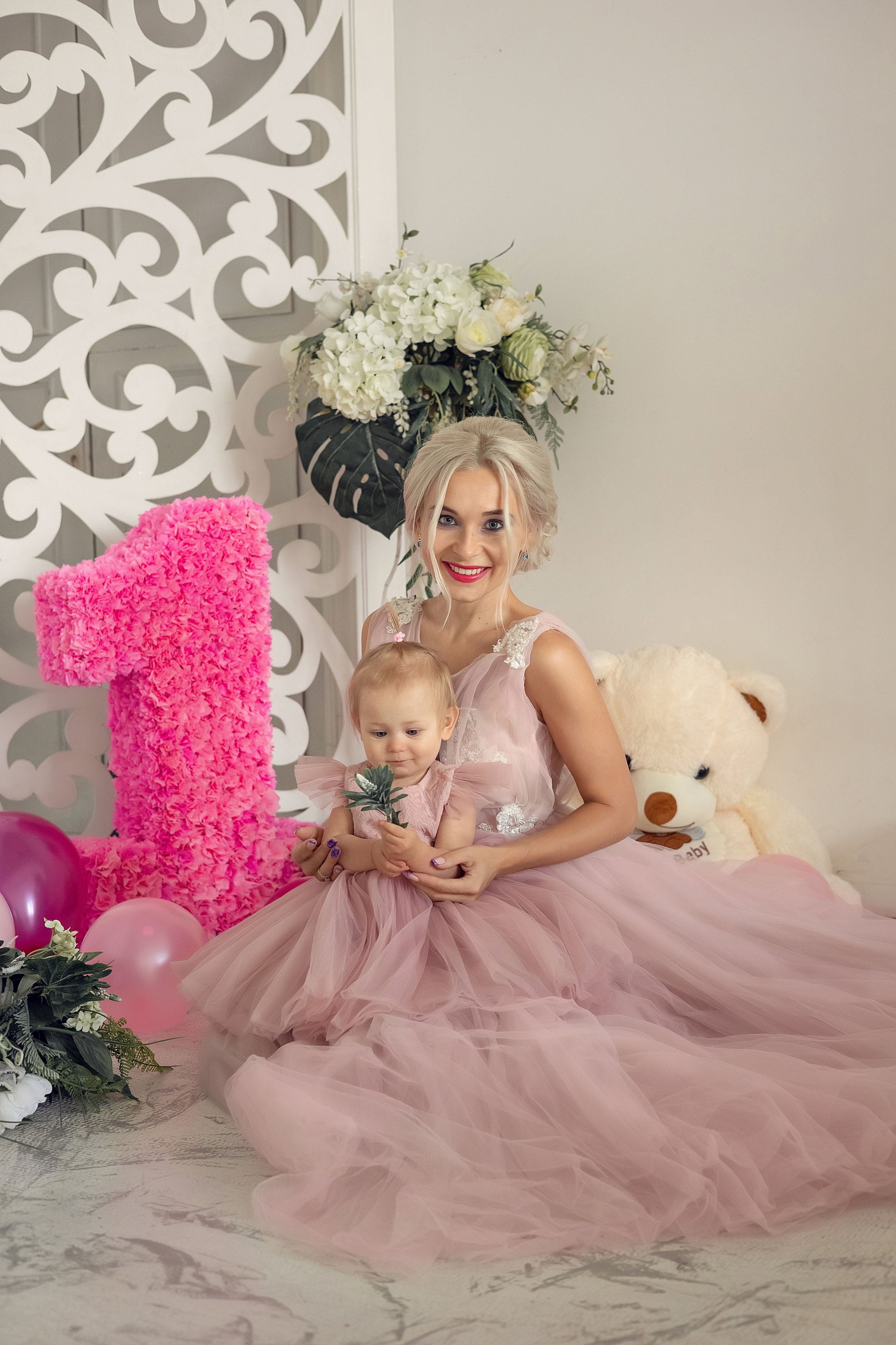 Семейная фотосъемка в честь дня рождения годовалой доченьки. Семейный и детский фотограф в Перми Мария Карабатова