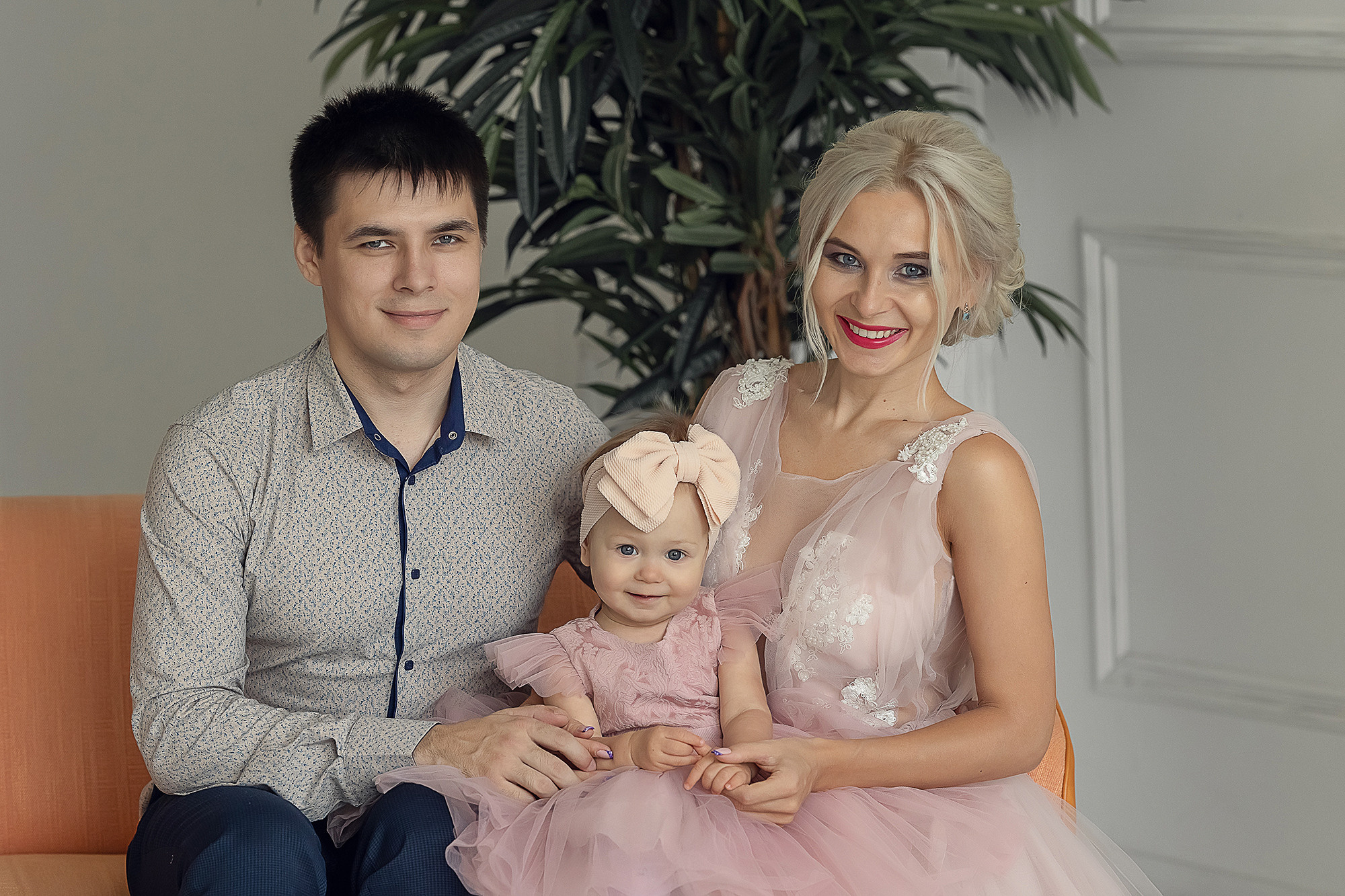 Семейная фотосъемка в честь дня рождения годовалой доченьки. Семейный и детский фотограф в Перми Мария Карабатова