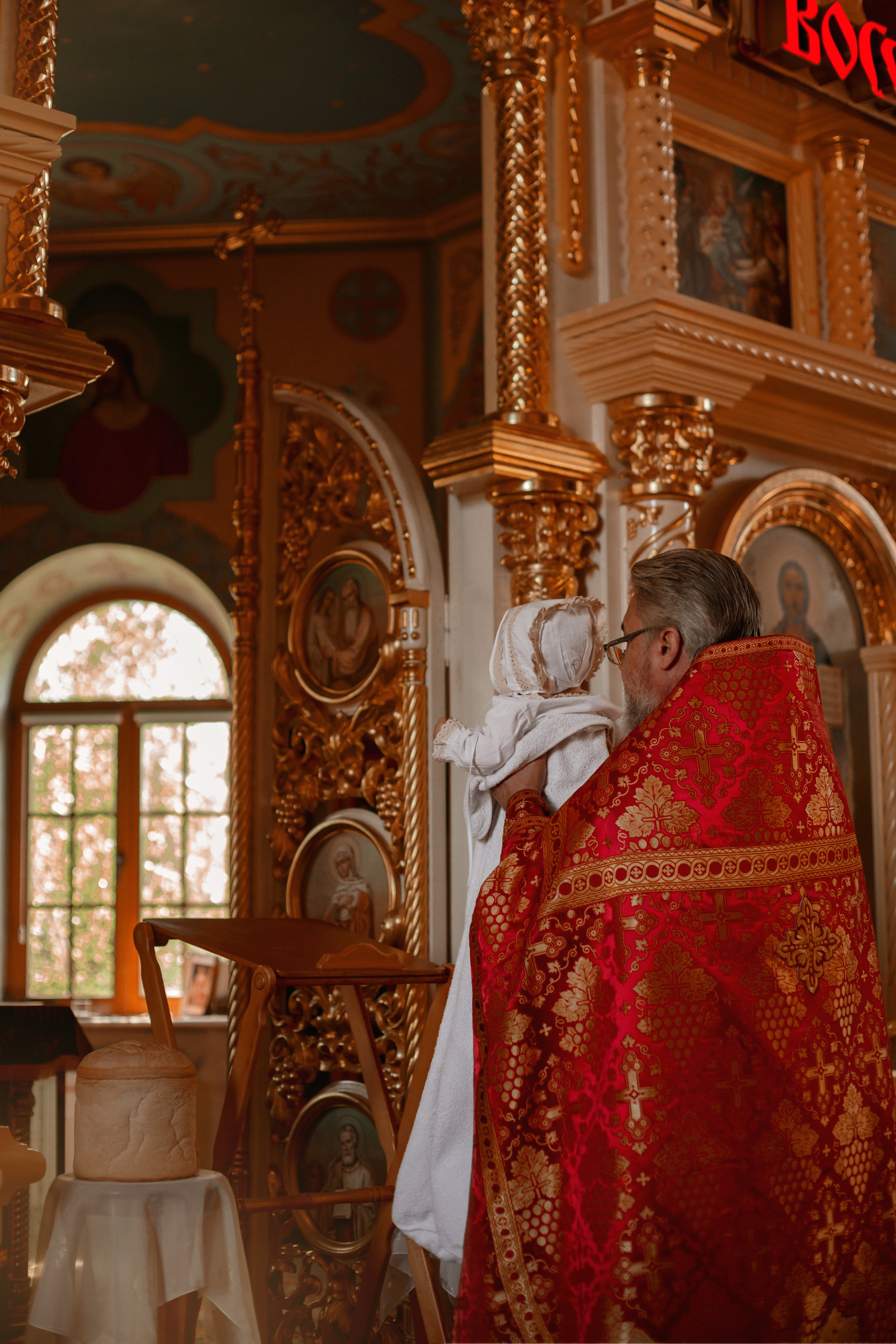 Крещение Алисы Храм Серафима Саровского Пригородный. Фотограф новорожденных Оренбург Оксана Трофимова