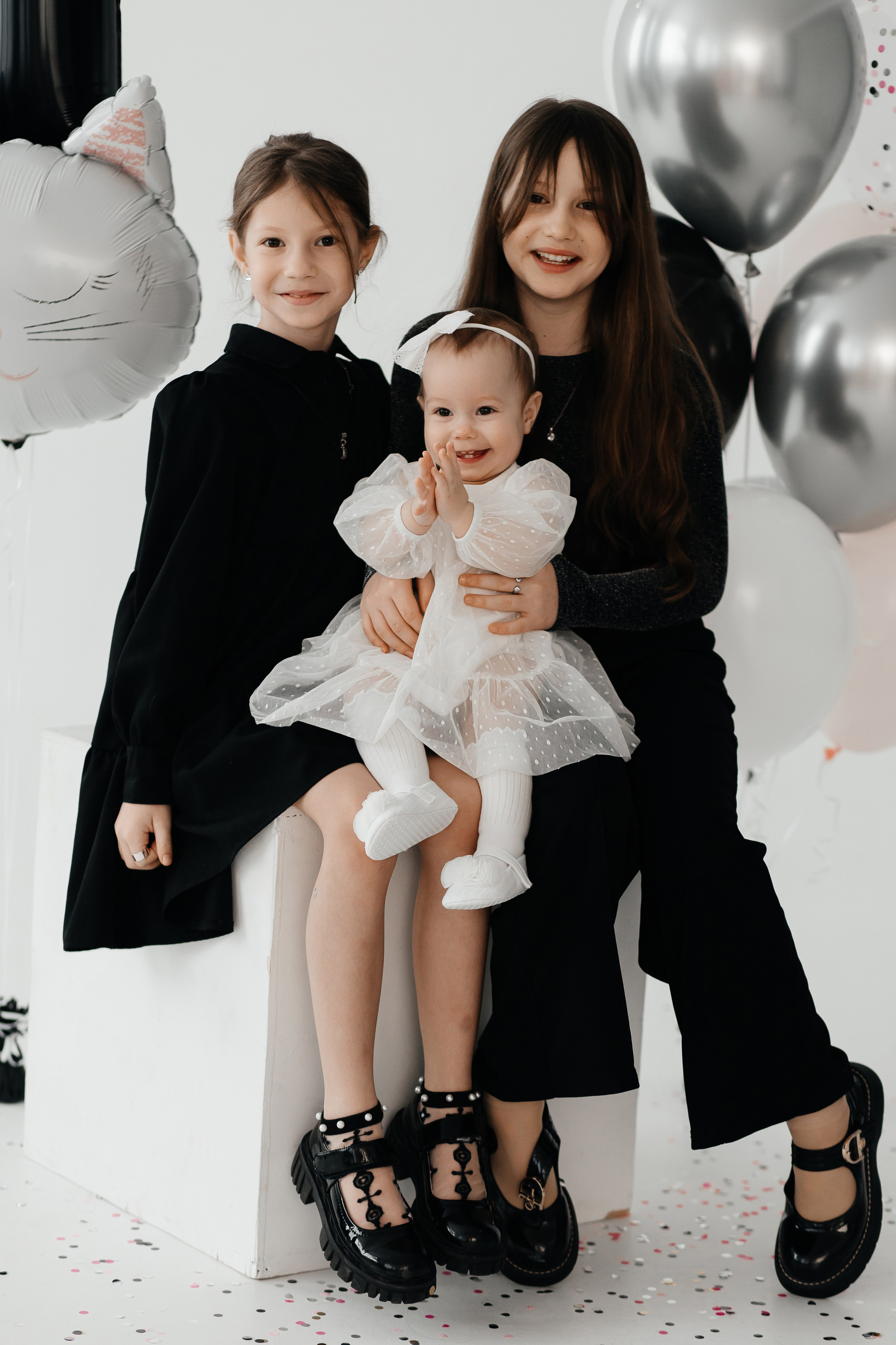 Иван, Валерия, Неонила, Василиса и Есения. Свадебный фотограф Чайковский