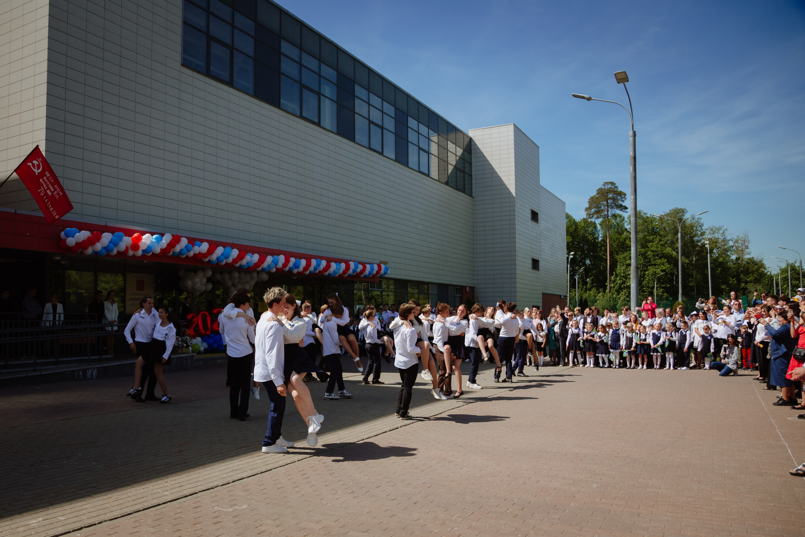 Последний звонок 2024 (2 часа фотосъемки). Профессиональный фотограф Надежда Антонова