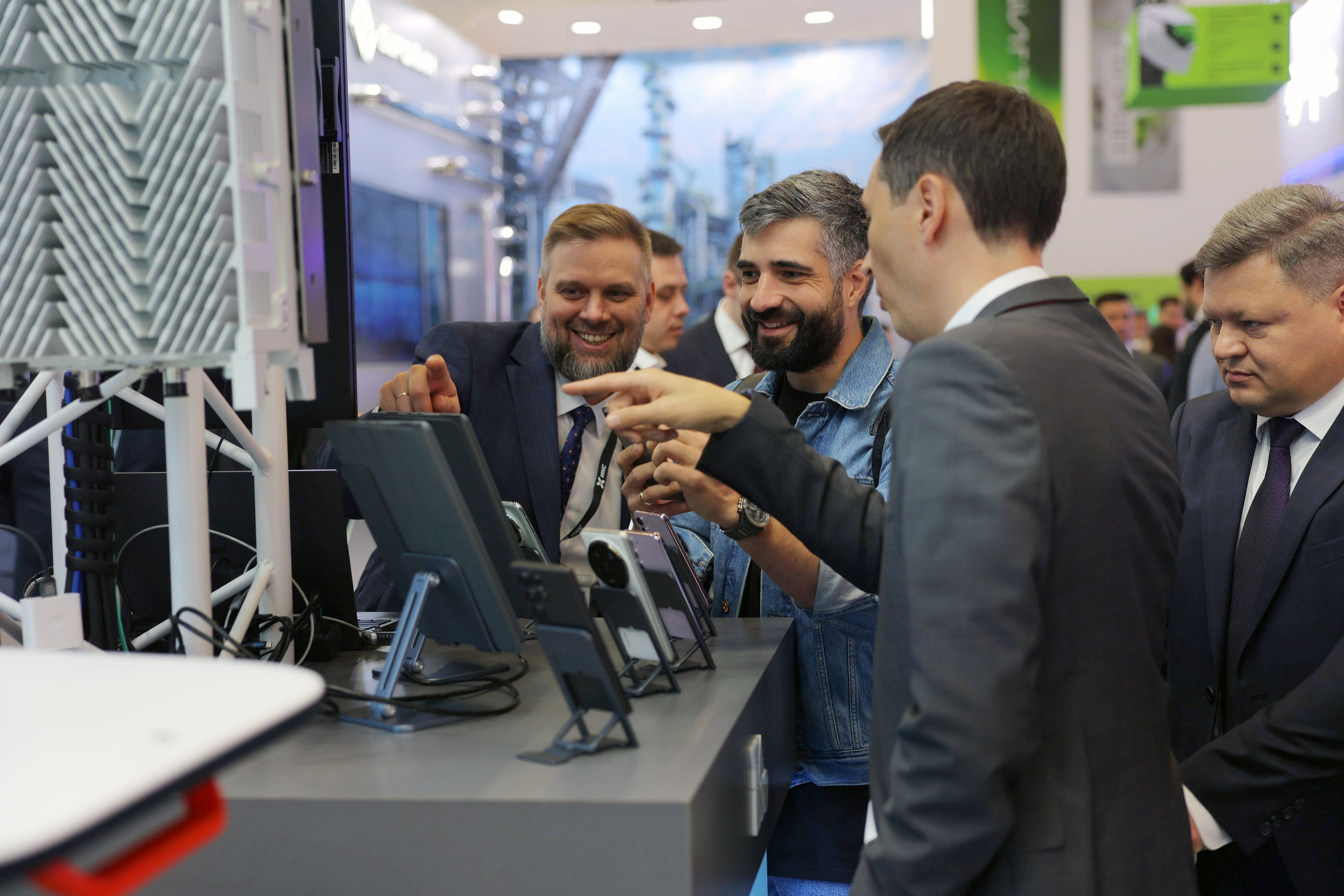 Репортажная съемка событий, конференций, форумов. Фотограф Чугунов Александр