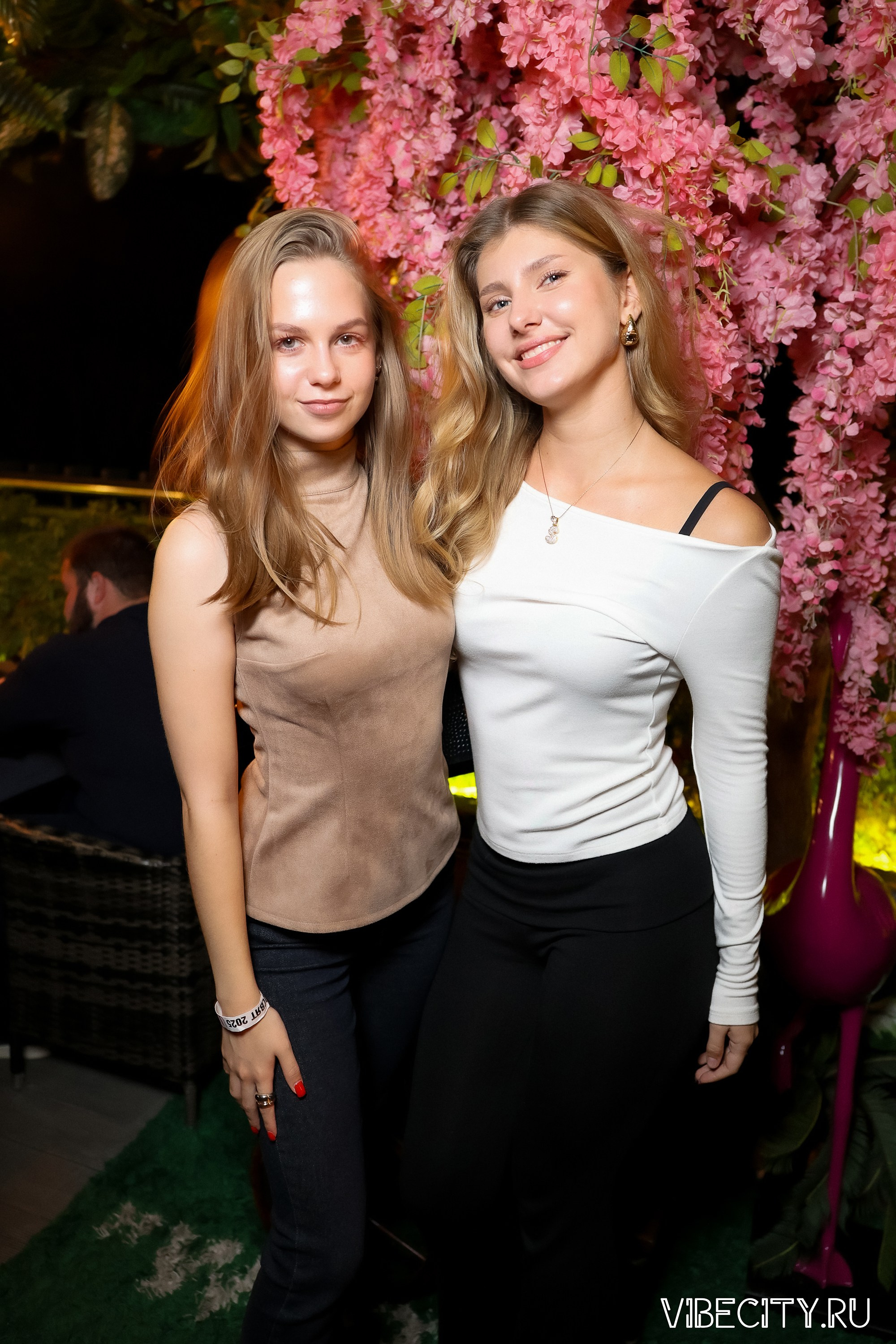 DOUBLE U. VIBECITY.RU Вайб Сити Ру Фоторепортажи Фотоотчеты Калининград