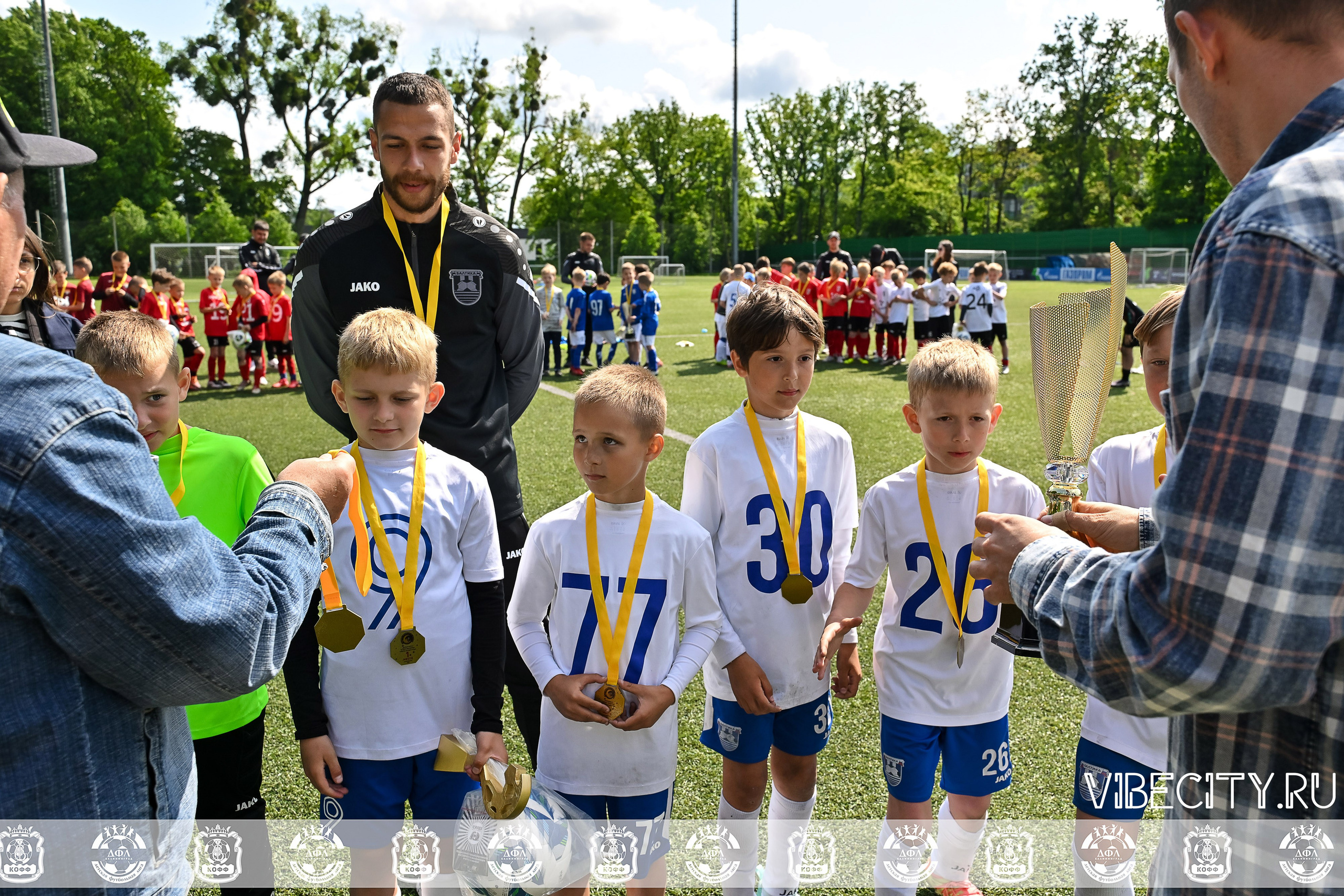 Большие Звезды светят Малым. VIBECITY.RU Вайб Сити Ру Фоторепортажи Фотоотчеты Калининград