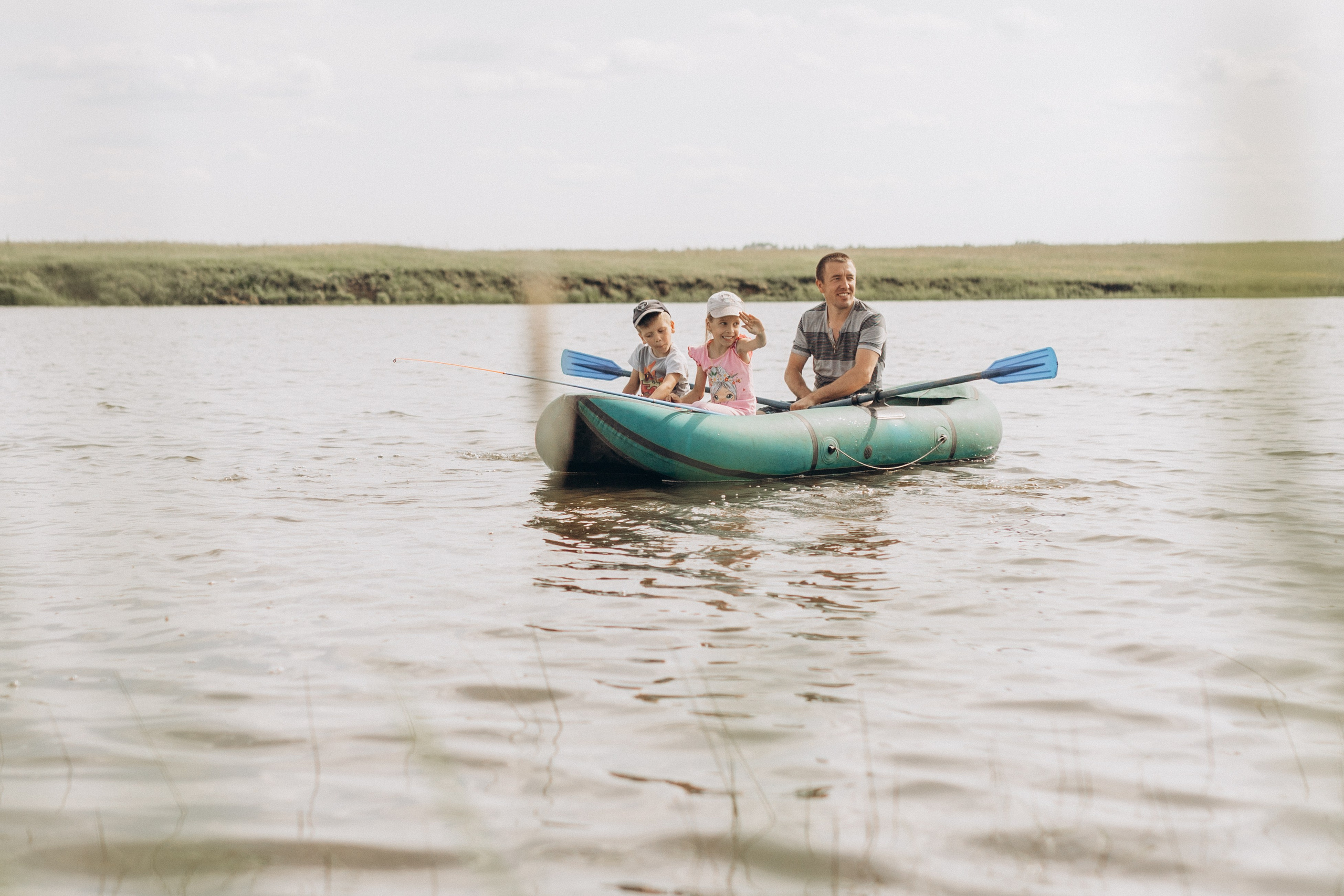 Семейная рыбалка. Семейный фотограф lifestyle в Новосибирске Елена Шпилевая