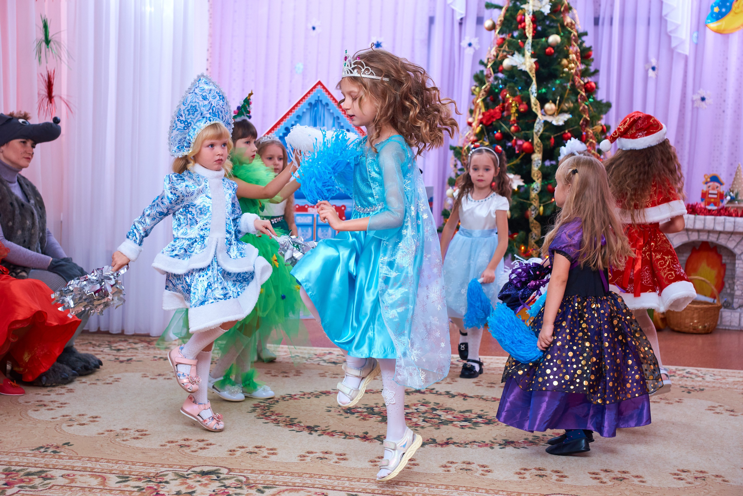 Новогодние утренники. Childrenfoto.ru