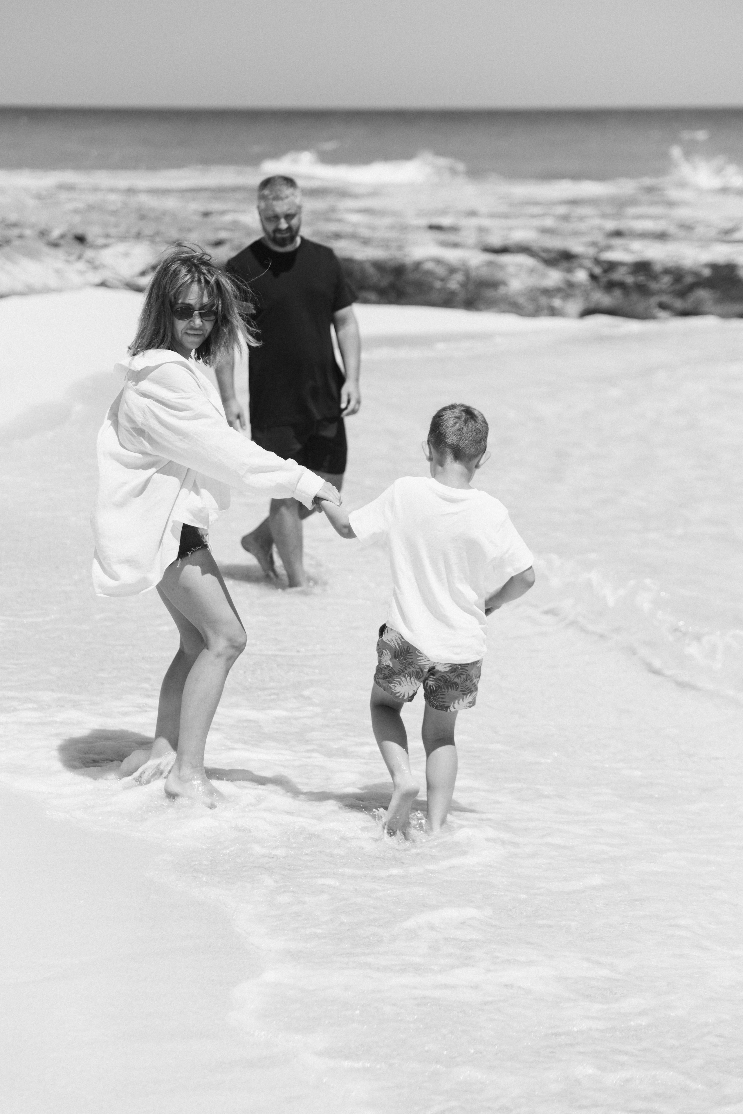 Roza and family. Egypt. Portrait photographer Olga Prokopova based in Budapest