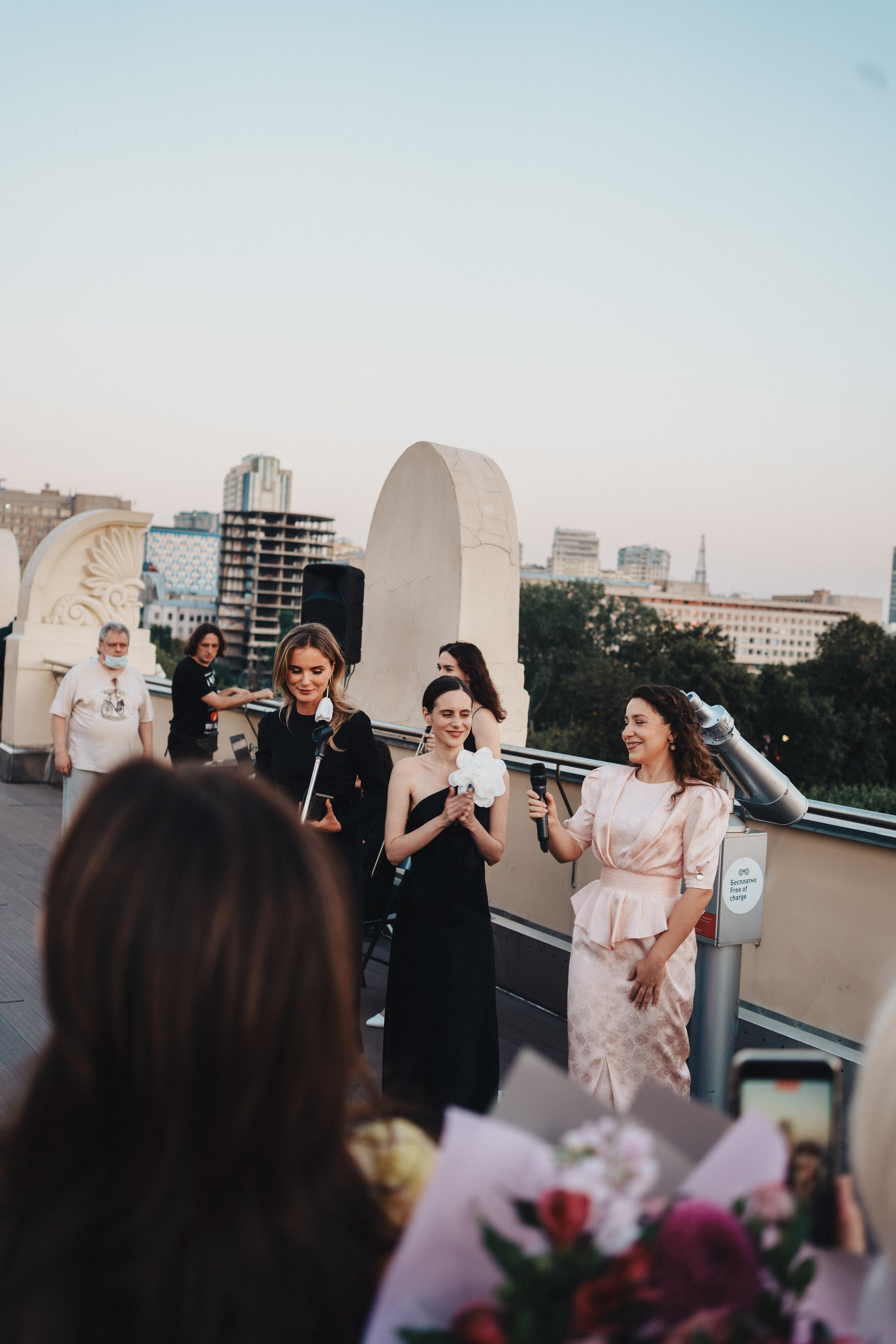 Выставка на крыше Парка Горького. Семейный и детский фотограф и видеограф в Москве, Серпухове и Тарусе Валерия Сорокина