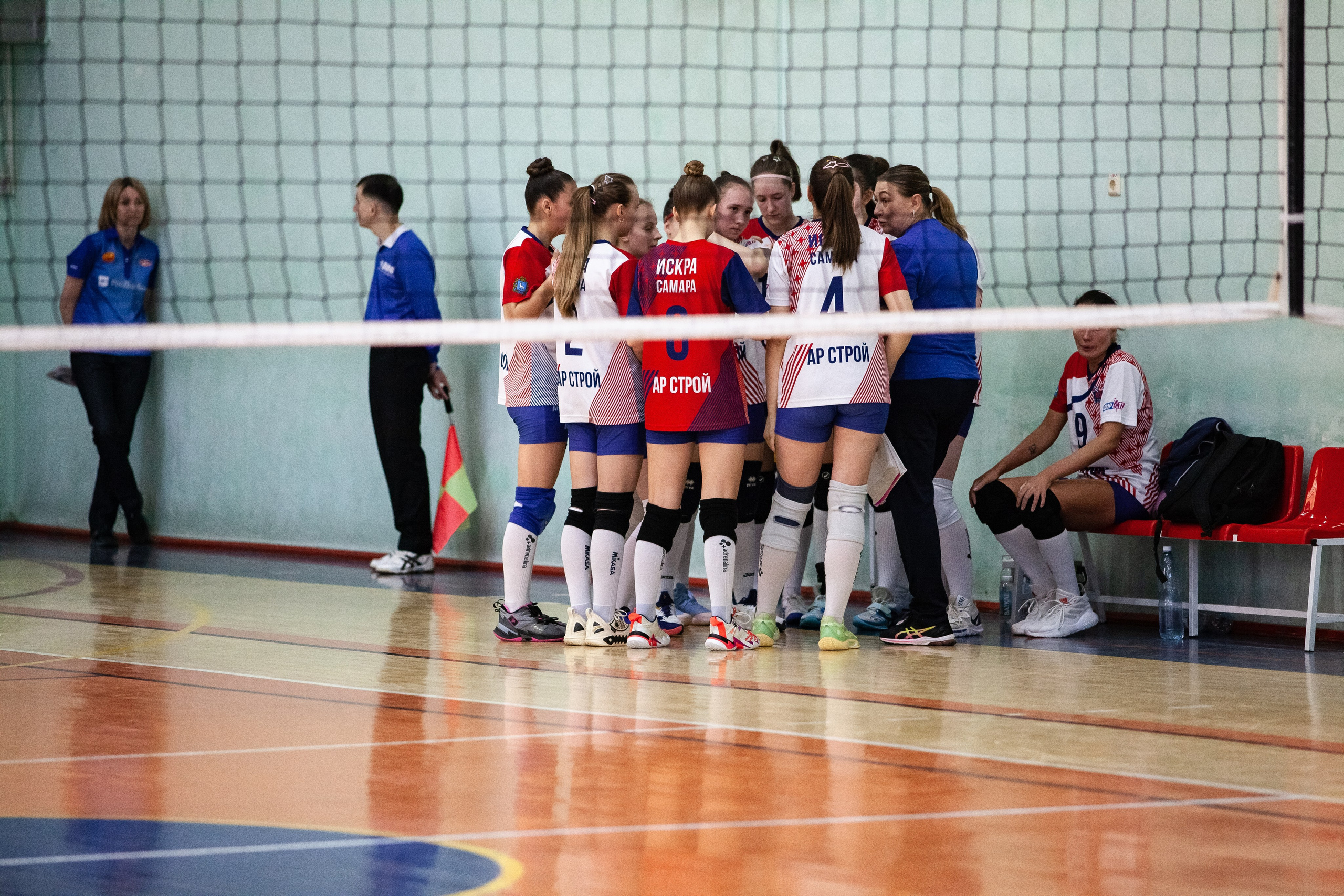 Искра (Самара) — Динамо (Киров). Фотография