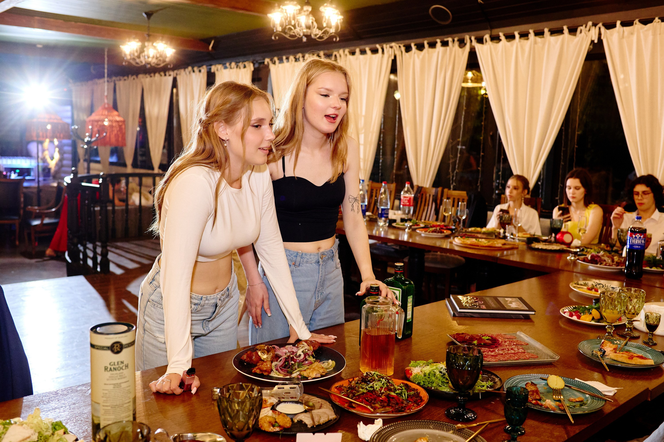 Выпускной 35 Сош. Фотограф Выпускные альбомы Таганрог Сергей Коробченко