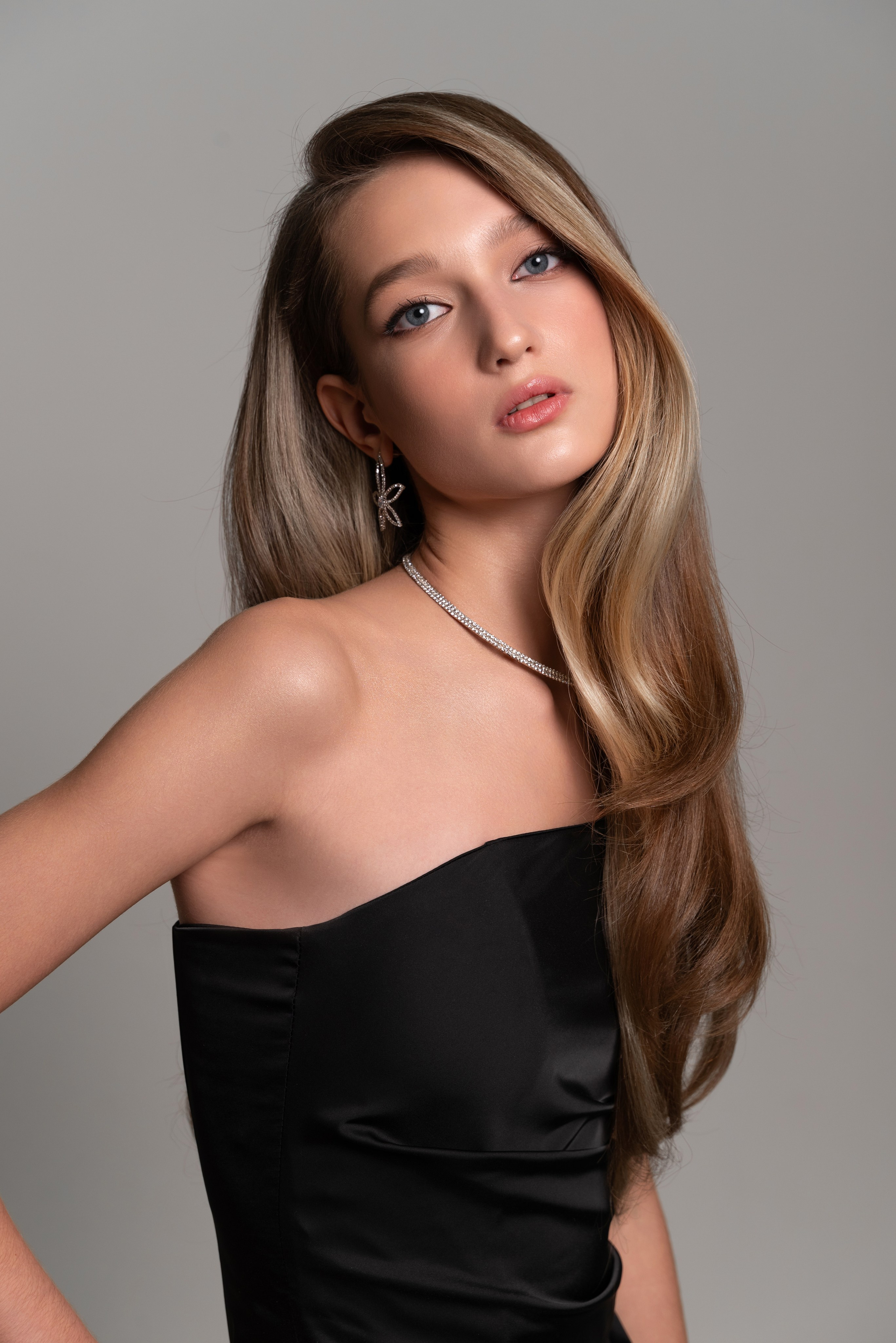 Sofi. Фотограф Москва Виктория Вишневская актерское / модельное портфолио