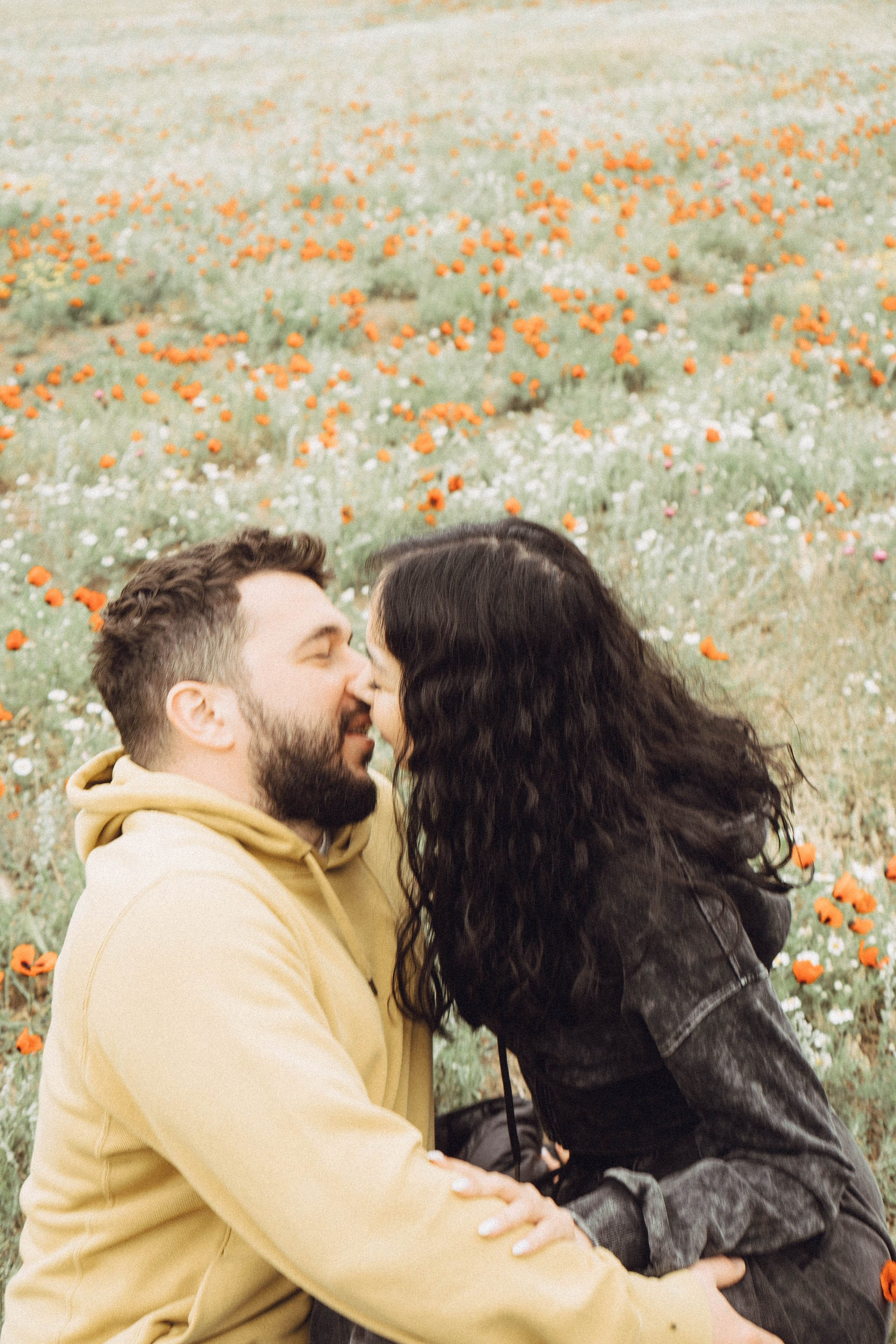 Любовь в маковом поле. Профессиональный фотограф, Санкт-Петербург — Виктория Богомолова