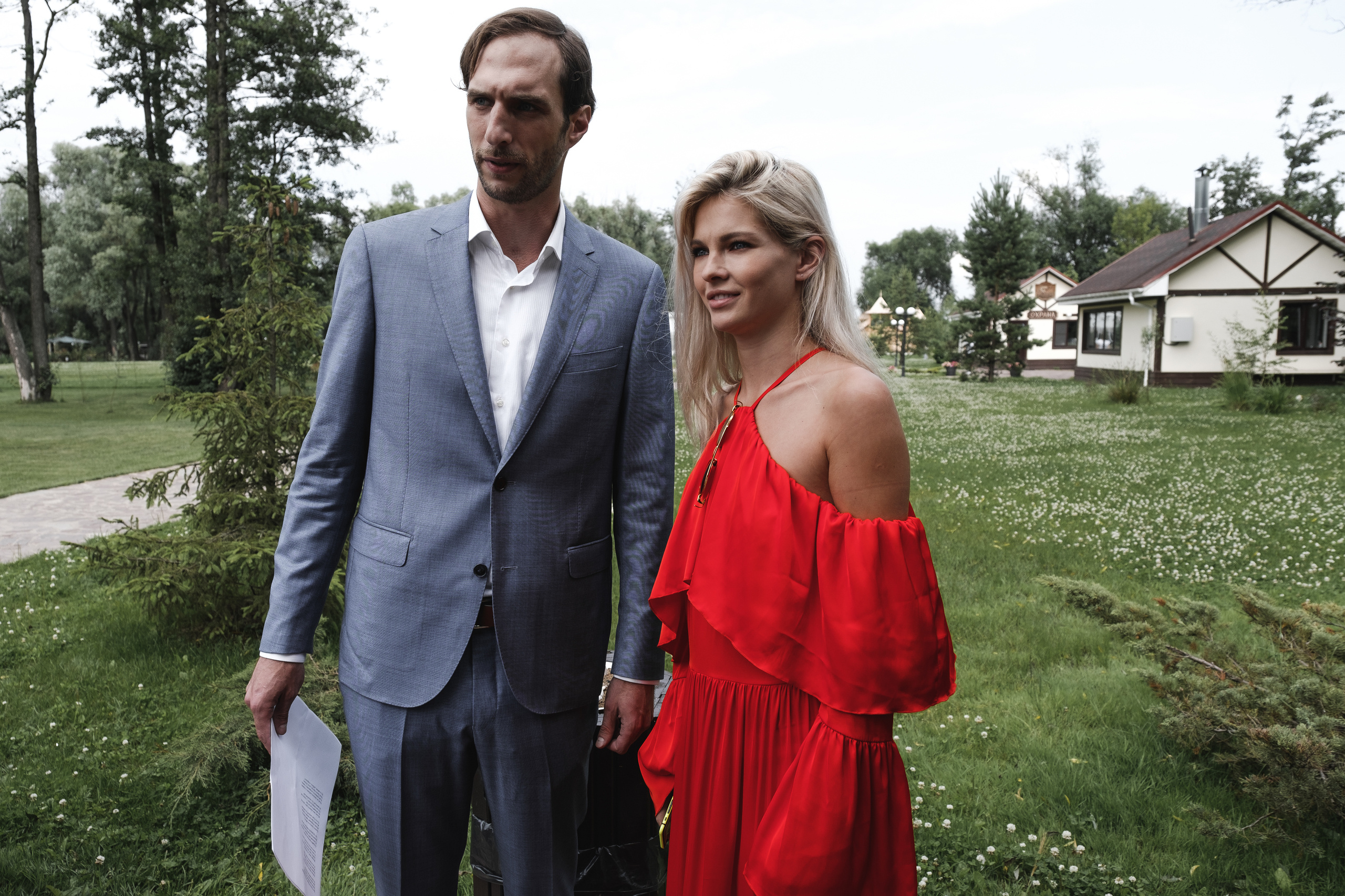 Прогулка Олеси и Вадима (узнали звездных гостей?). Профессиональный фотограф Николай Рождественский. Москва, Омск, Тюмень