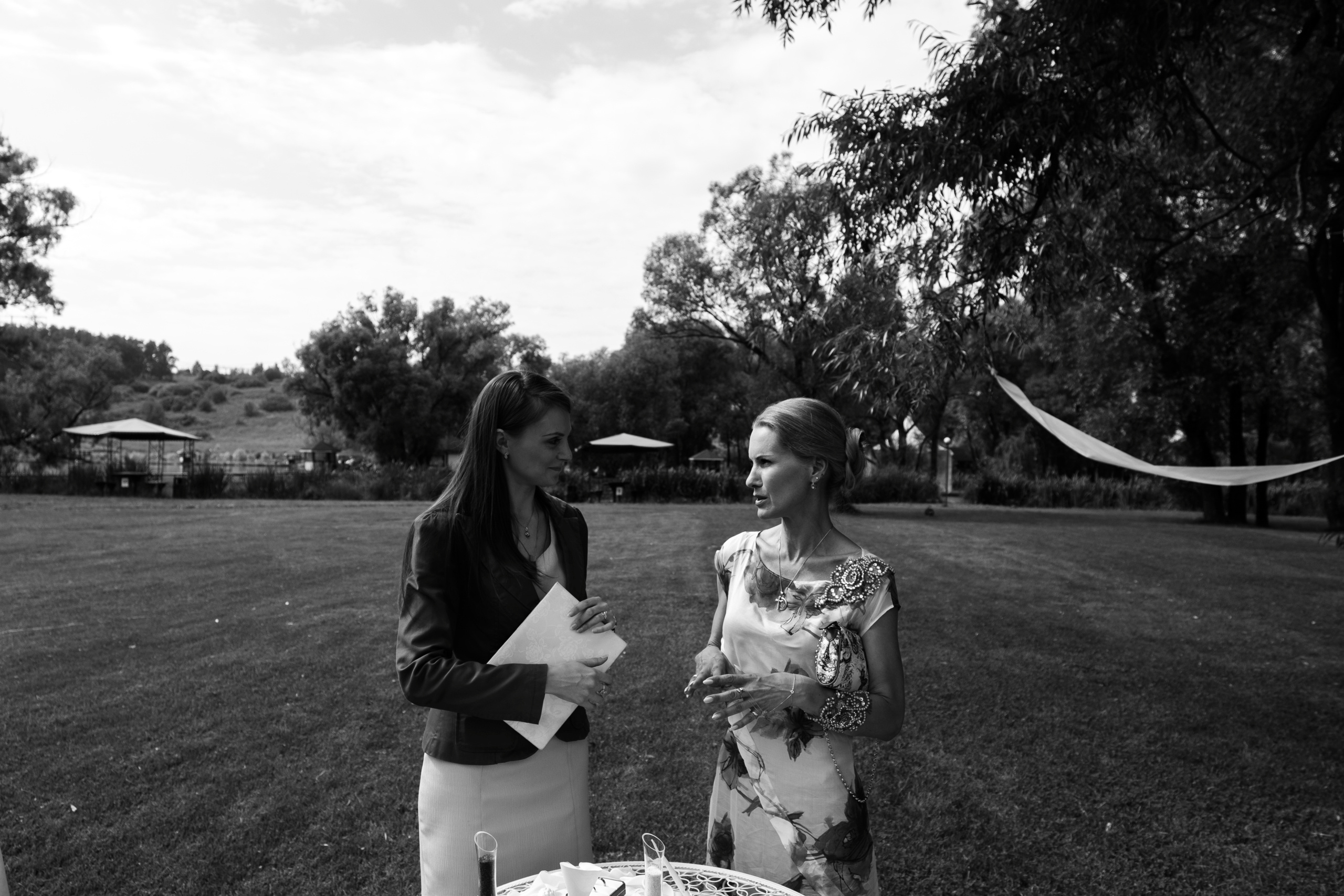 Прогулка Олеси и Вадима (узнали звездных гостей?). Профессиональный фотограф Николай Рождественский. Москва, Омск, Тюмень