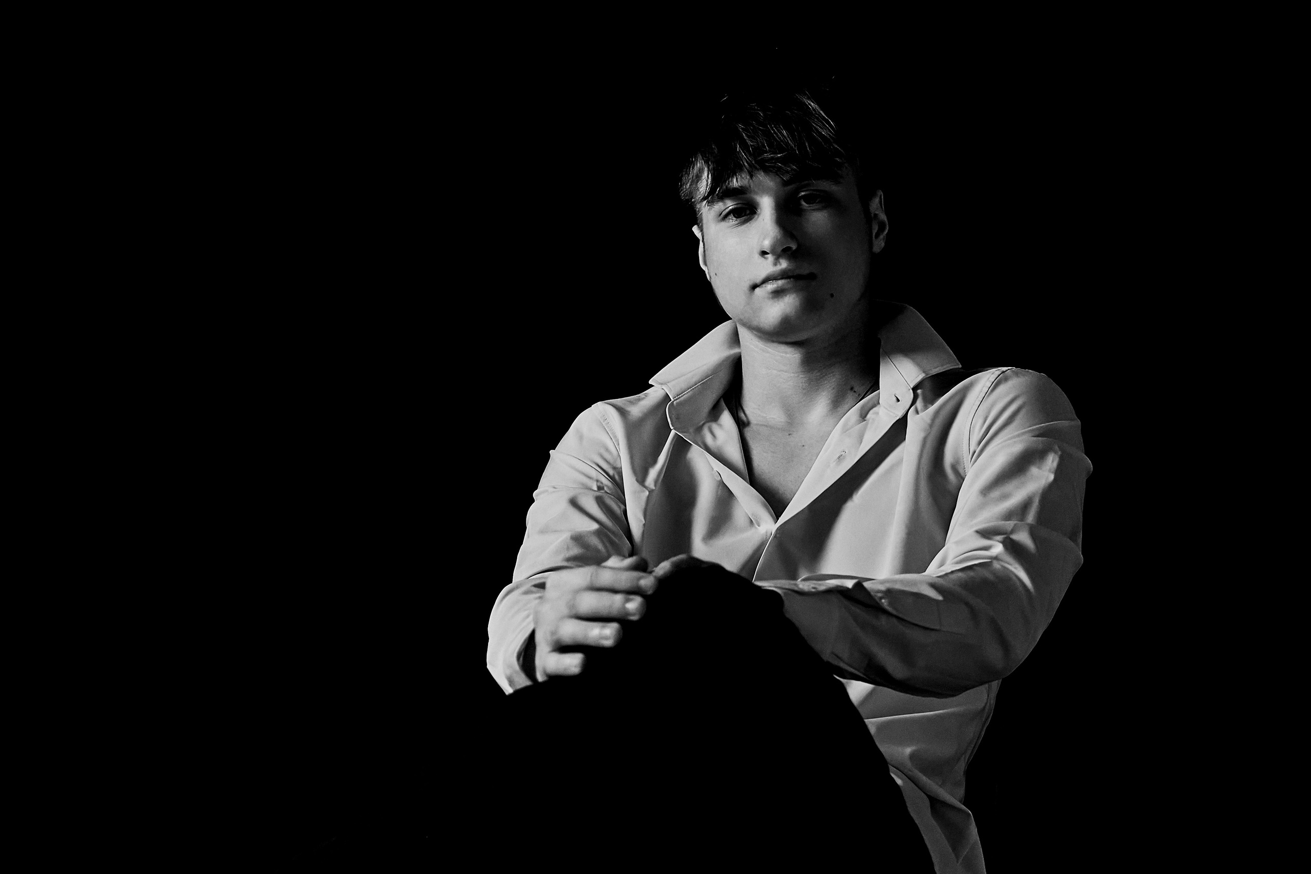 Как позировать мужчин: лучшие ракурсы