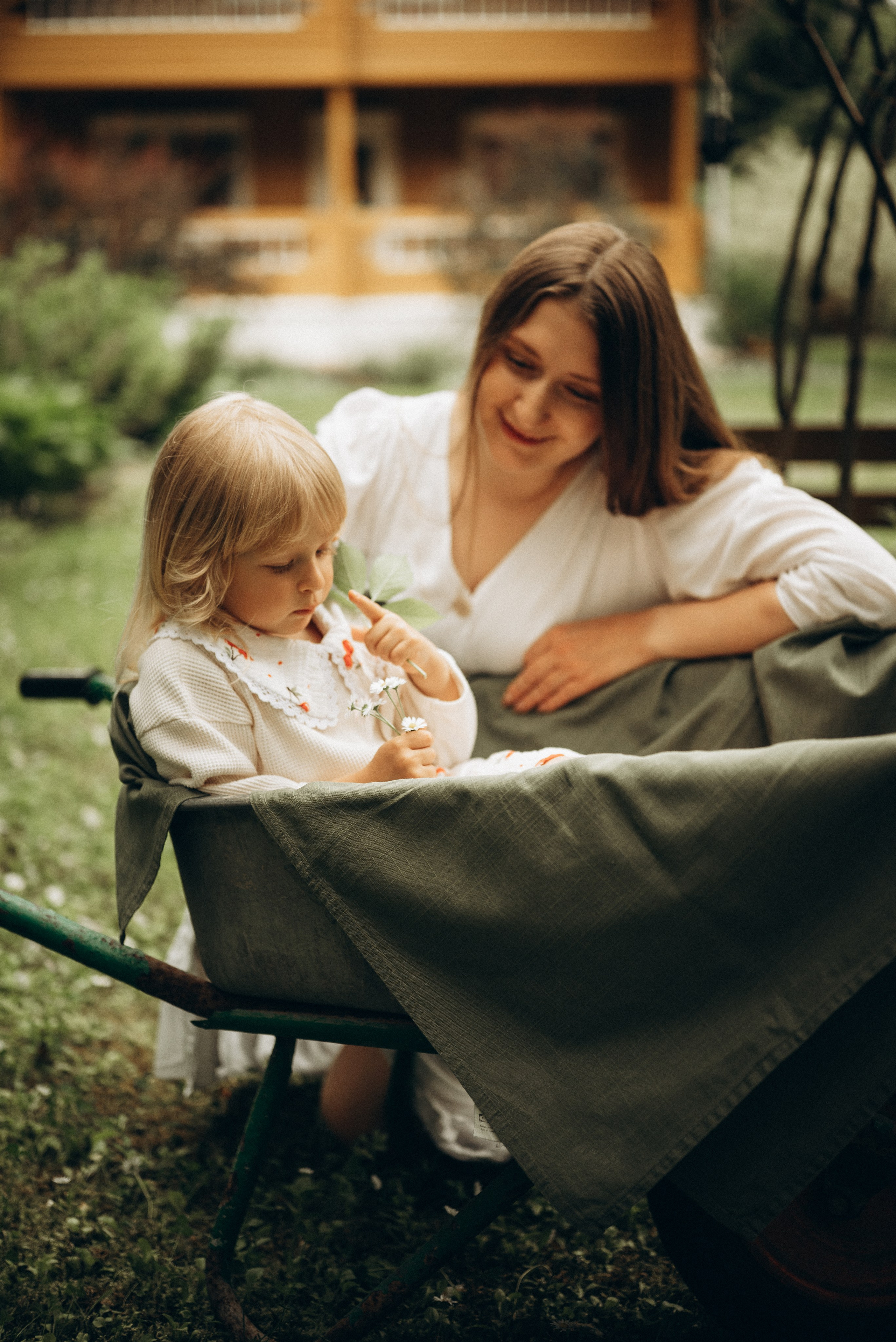 Ангелина и Есения. Семейный фотограф в Москве Дарья Пузикова