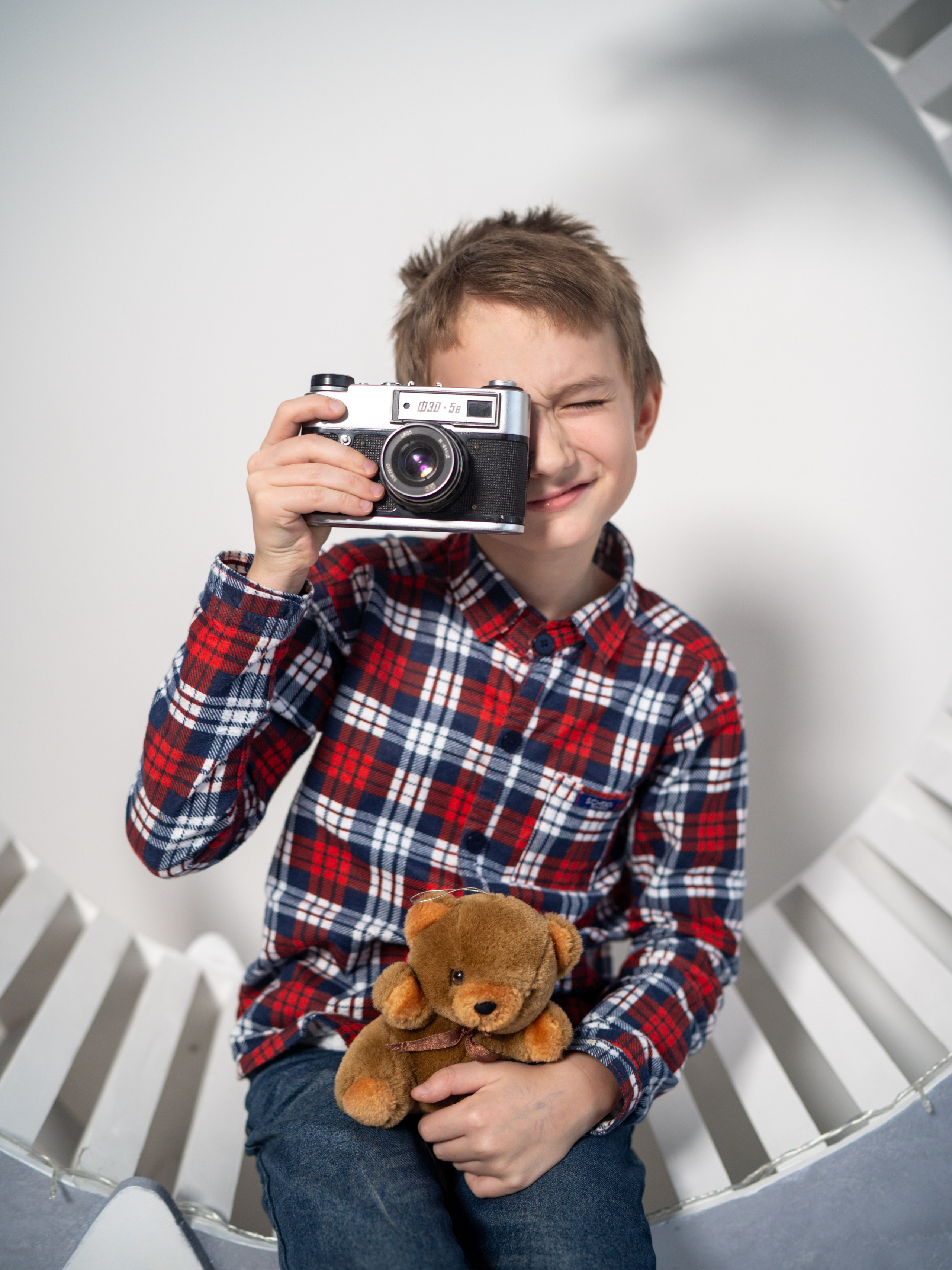 С бабушками. Фотограф Зинаида Евдокимова