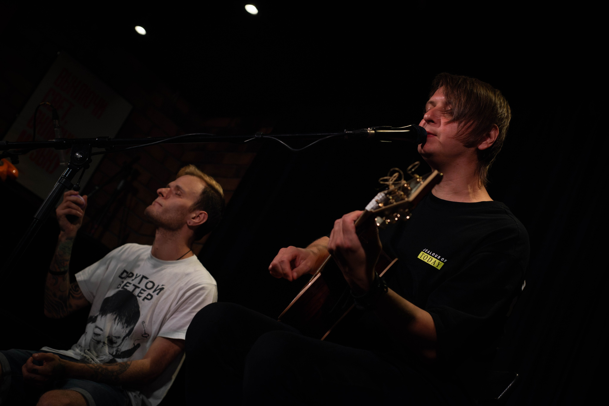 Лёва Сазонов (1 августа 2024 года, Москва, арт-кафе Пушкарёв). Фотограф Светлана Блинова, Москва и Московская область