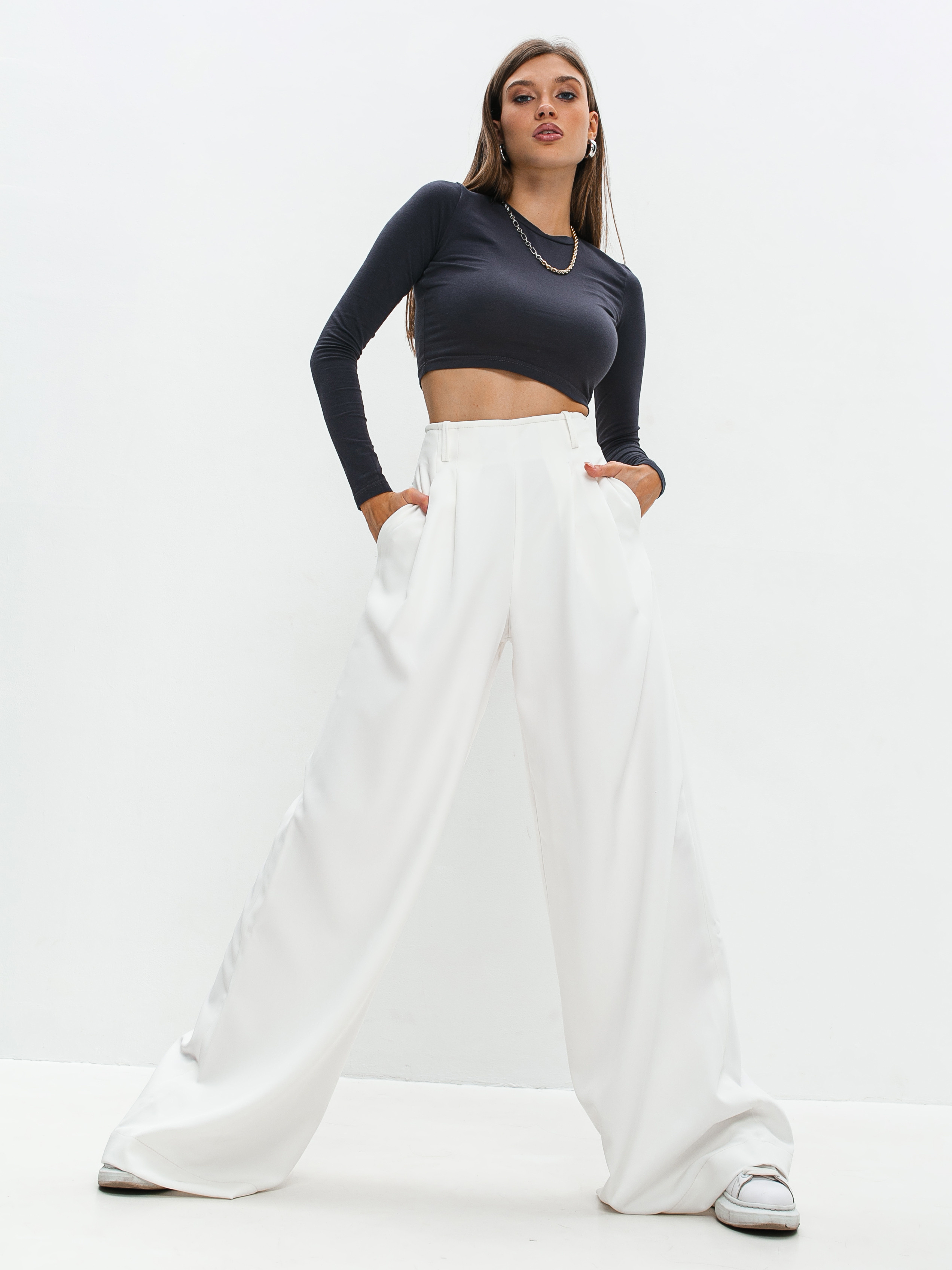 Съемка женской одежды для Wildberries. Фотограф в Ростове-на-Дону Екатерина Романова