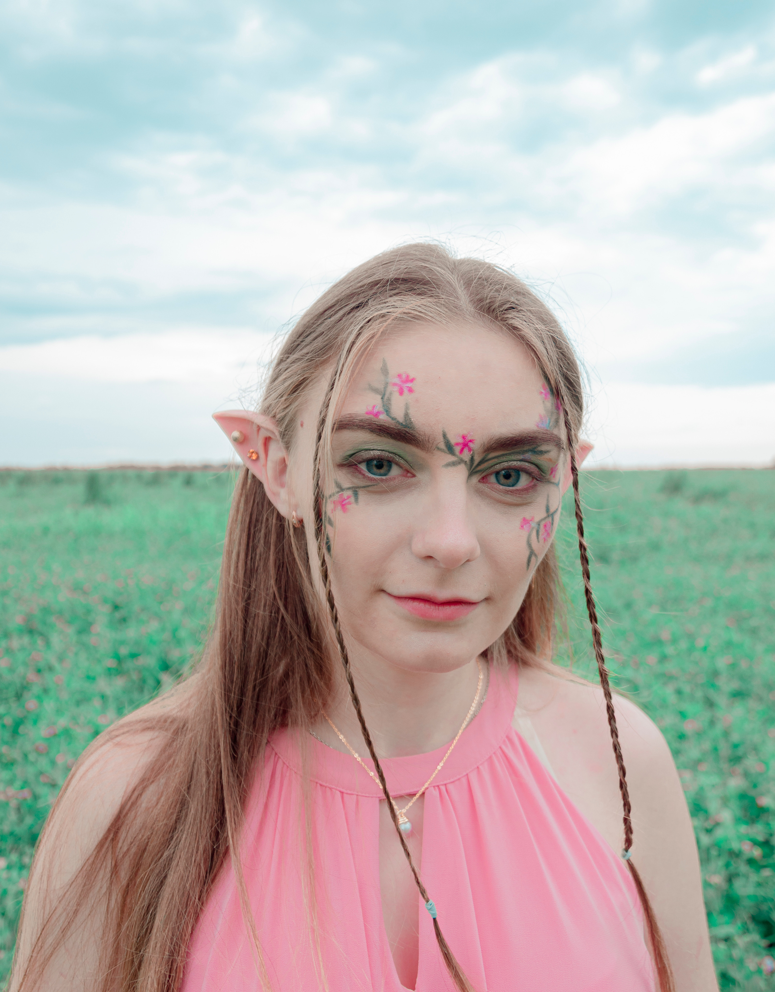 The elf whith the violin. Photographer Barcelona