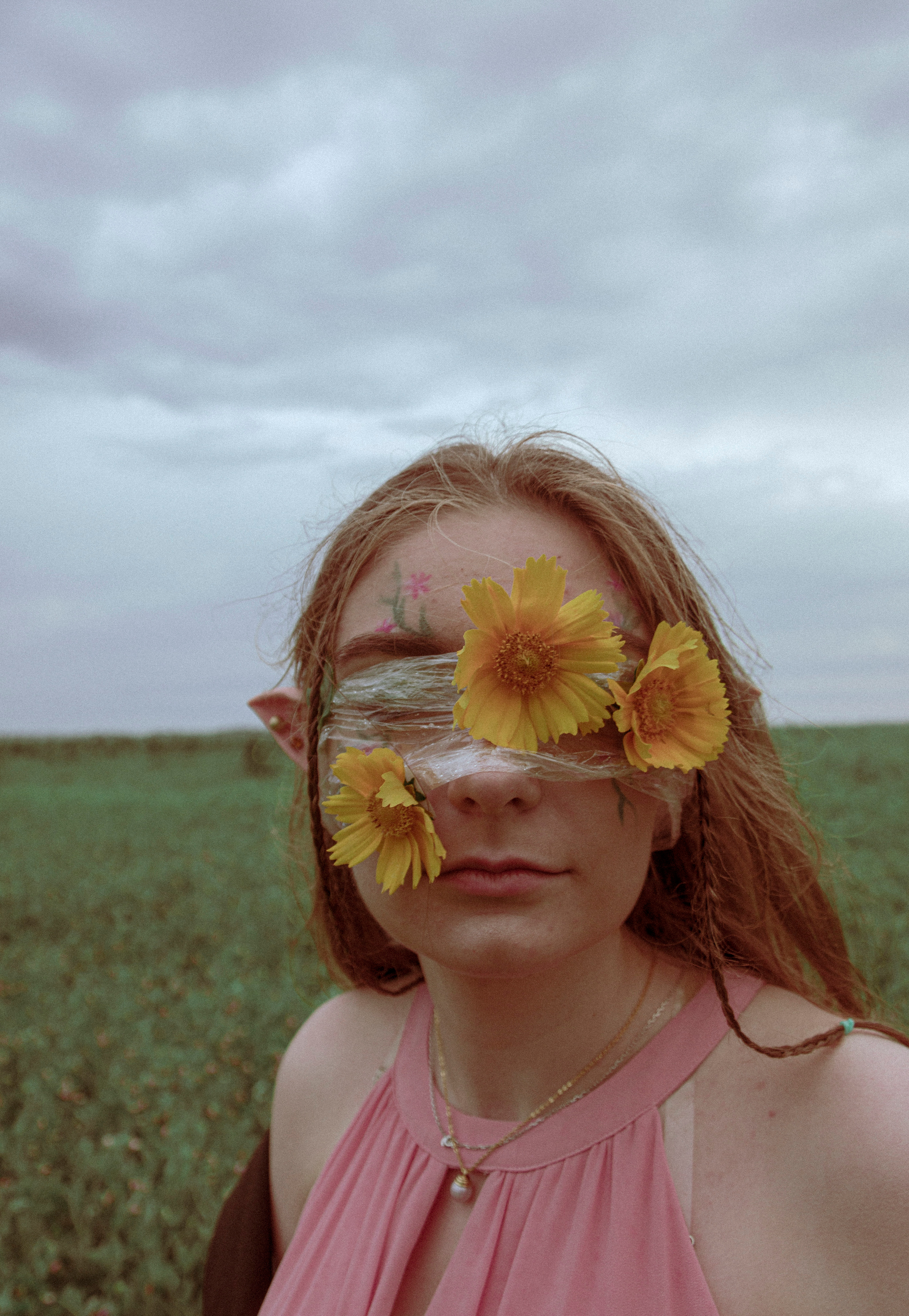 The elf whith the violin. Photographer Barcelona