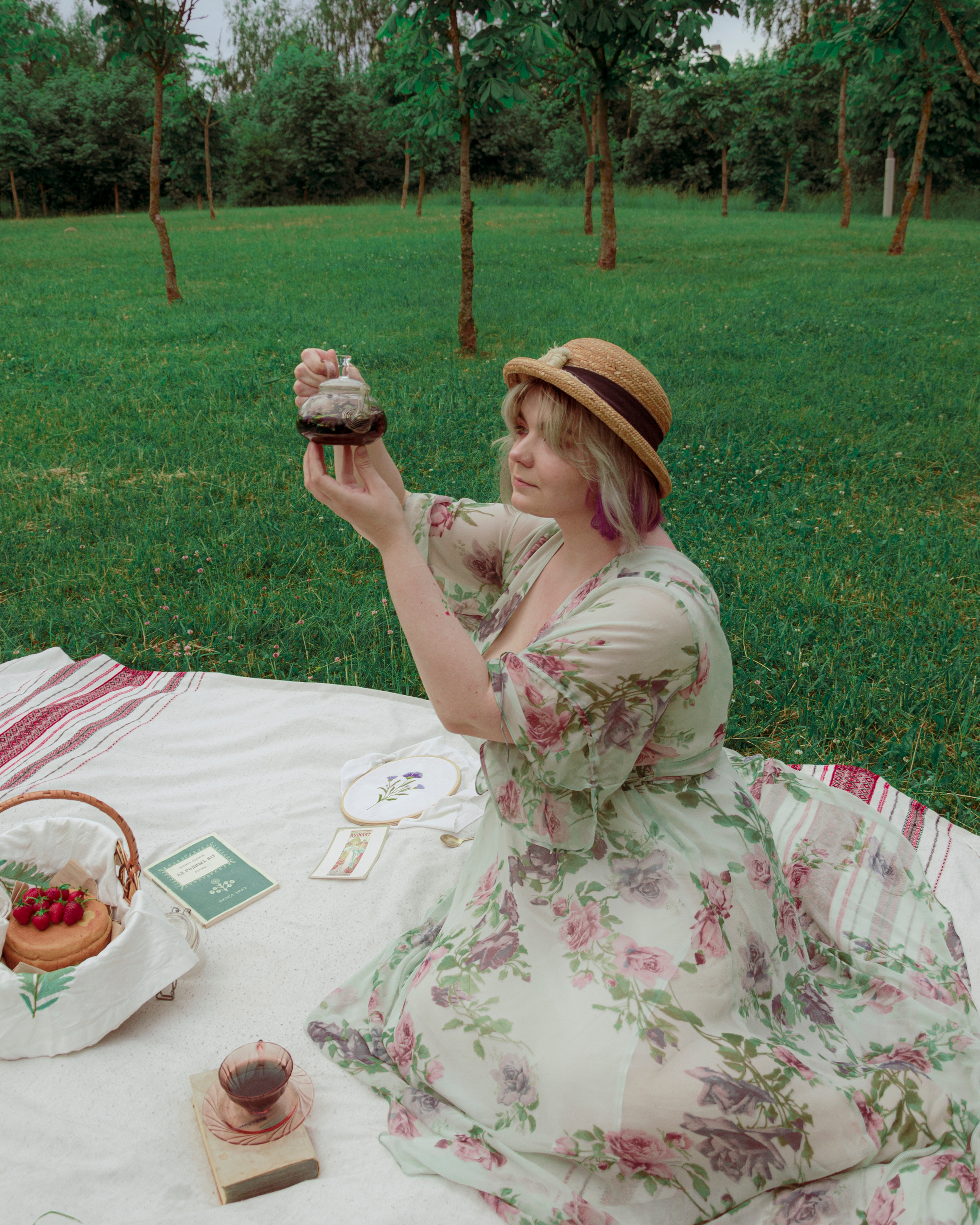 Cottage core picnic. Photographer Barcelona