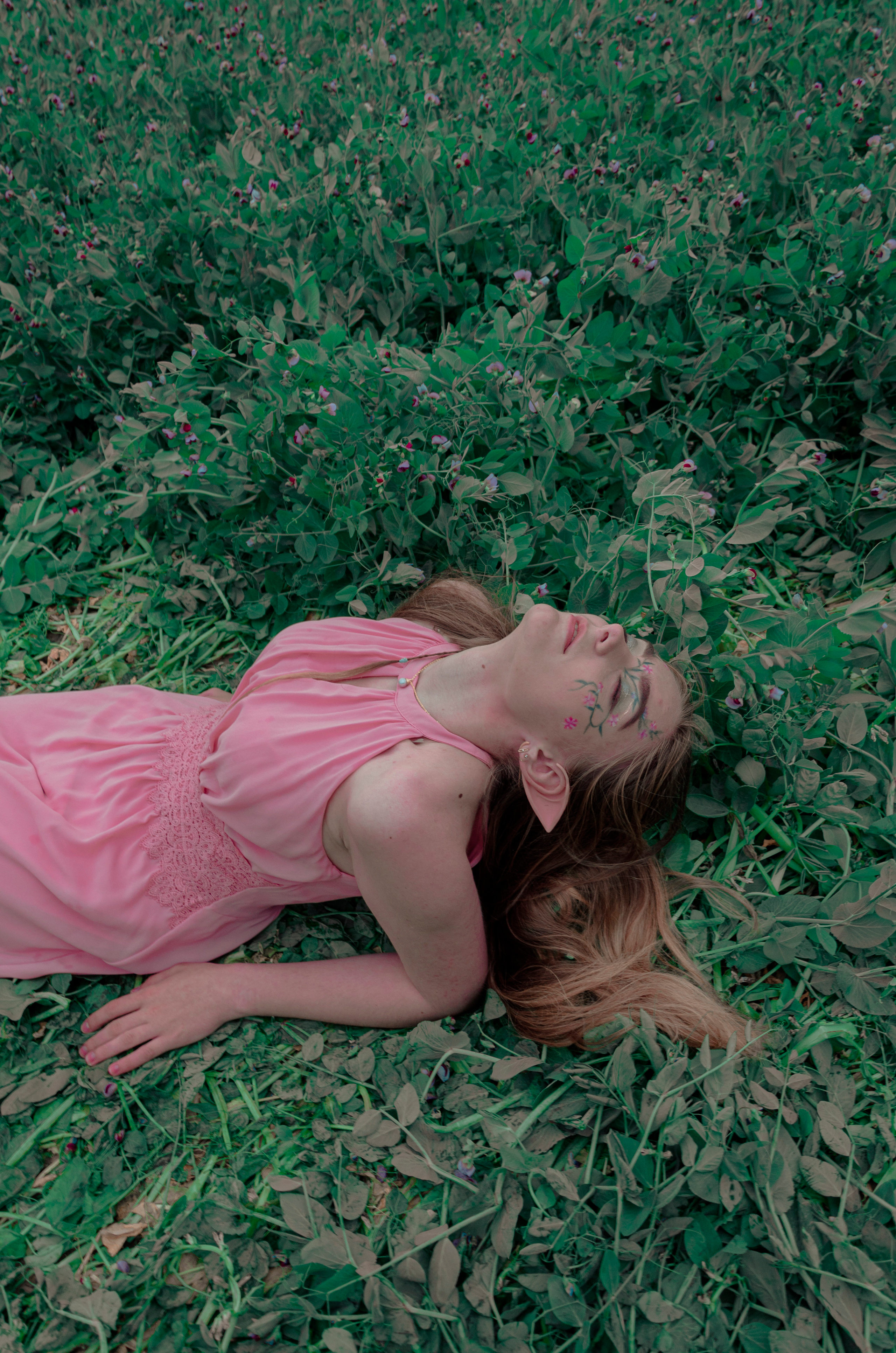 The elf whith the violin. Photographer Barcelona