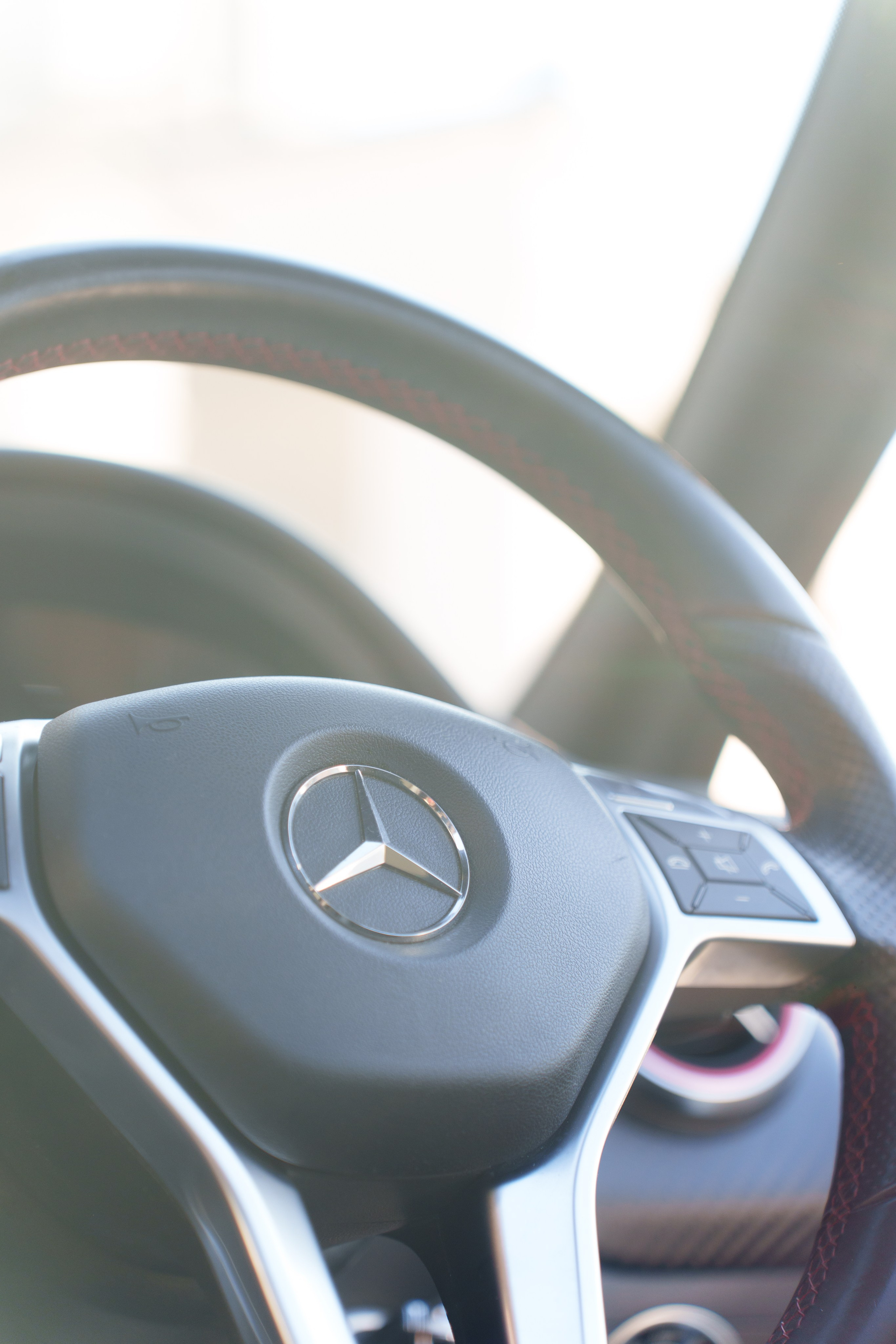 Mercedes-Benz. Фотограф, видеограф и пилот дрона на Байкале