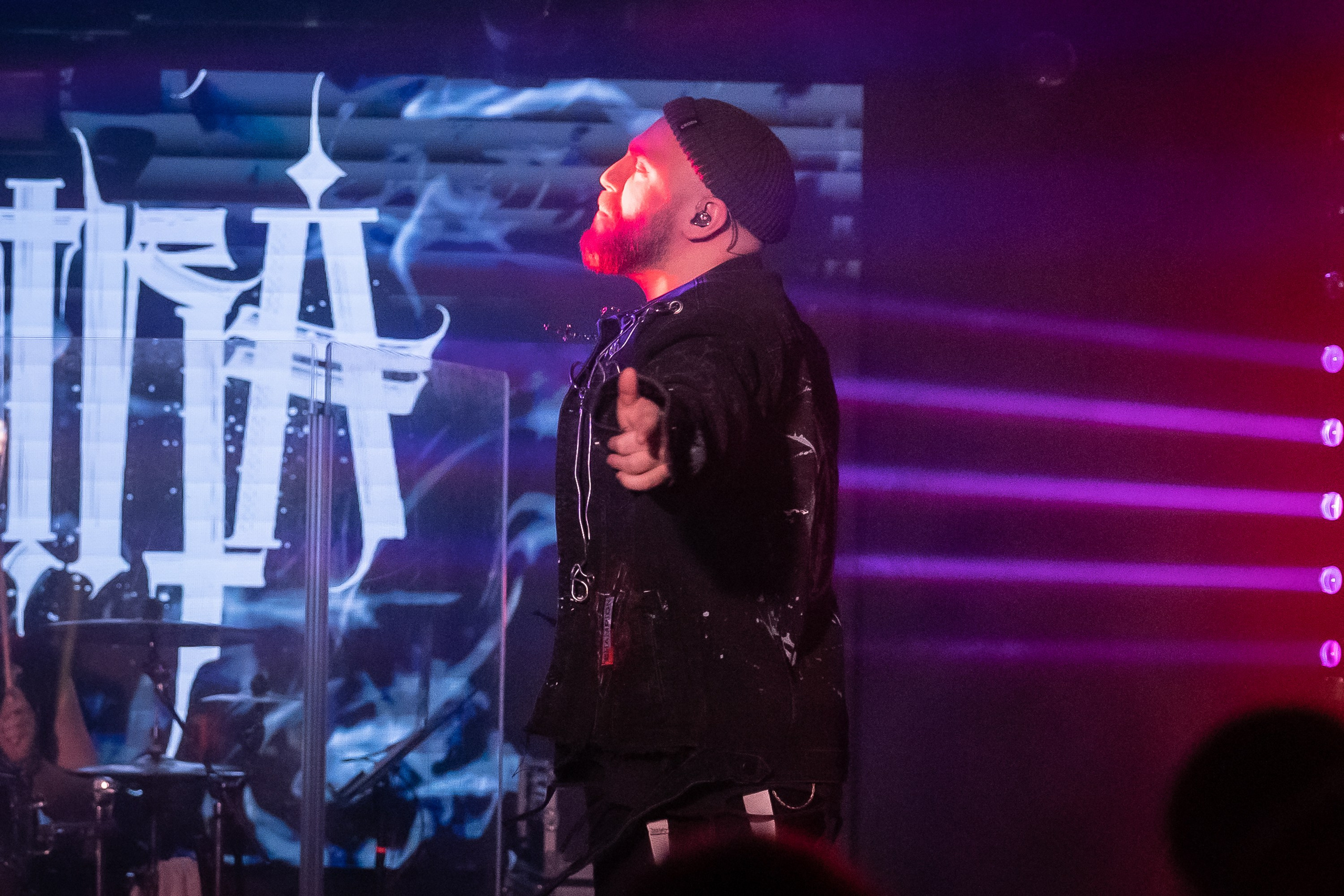 Концерт альтернатив метал группы iOSTRA в «Music bar Мумий Тролль» Москва. Фотограф Владимир Охрименко