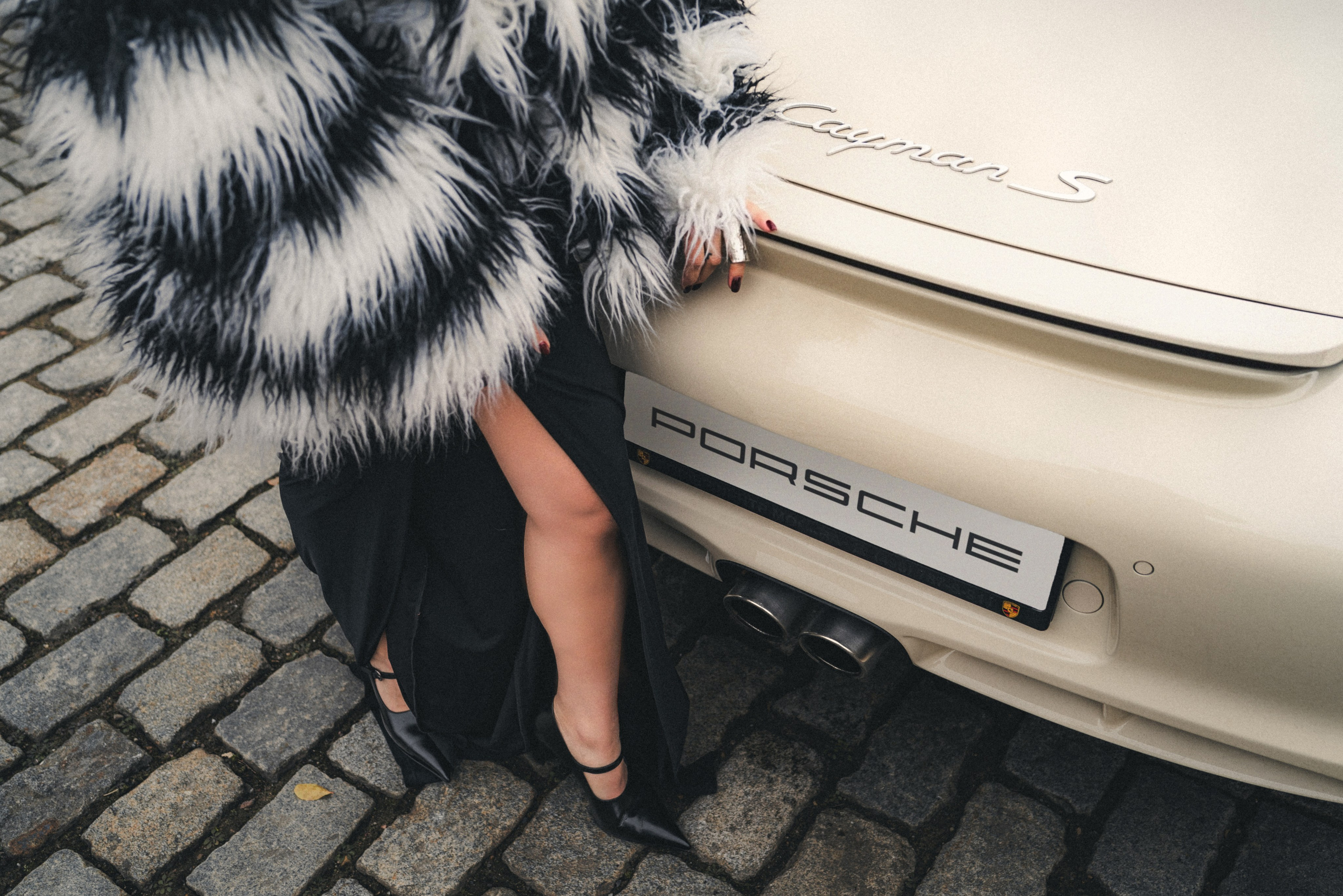 Porsche Cayman S x Anna. Фотограф Илья К. в Москве