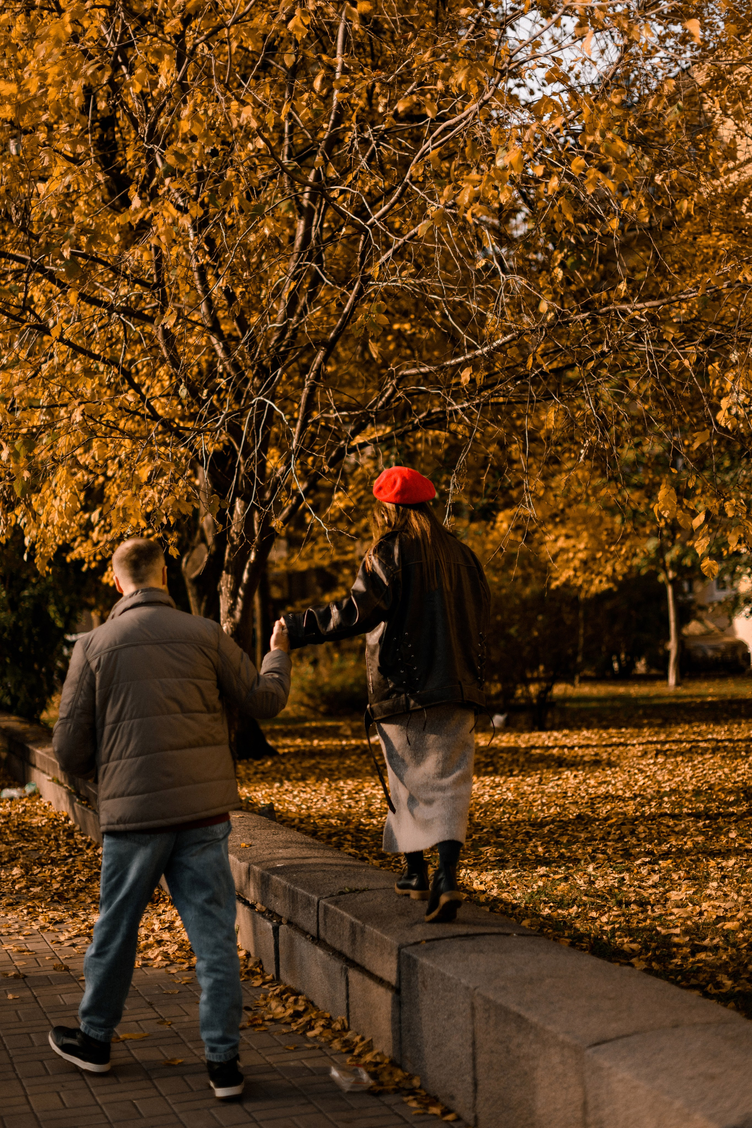 Люба и Коля. Осень на Петроградке. Свадебный фотограф в Санкт-Петербурге София Шубик