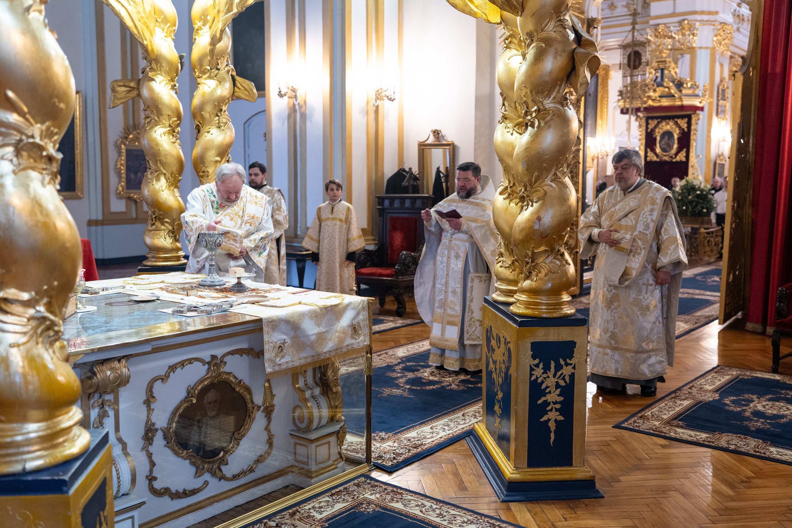 Неделя 31-я по Пятидесятнице, по Рождестве Христовом. Попразднство Рождества Христова. Правв. Иосифа Обручника, Давида царя и Иакова. НИКОЛО-БОГОЯВЛЕНСКИЙ МОРСКОЙ СОБОР