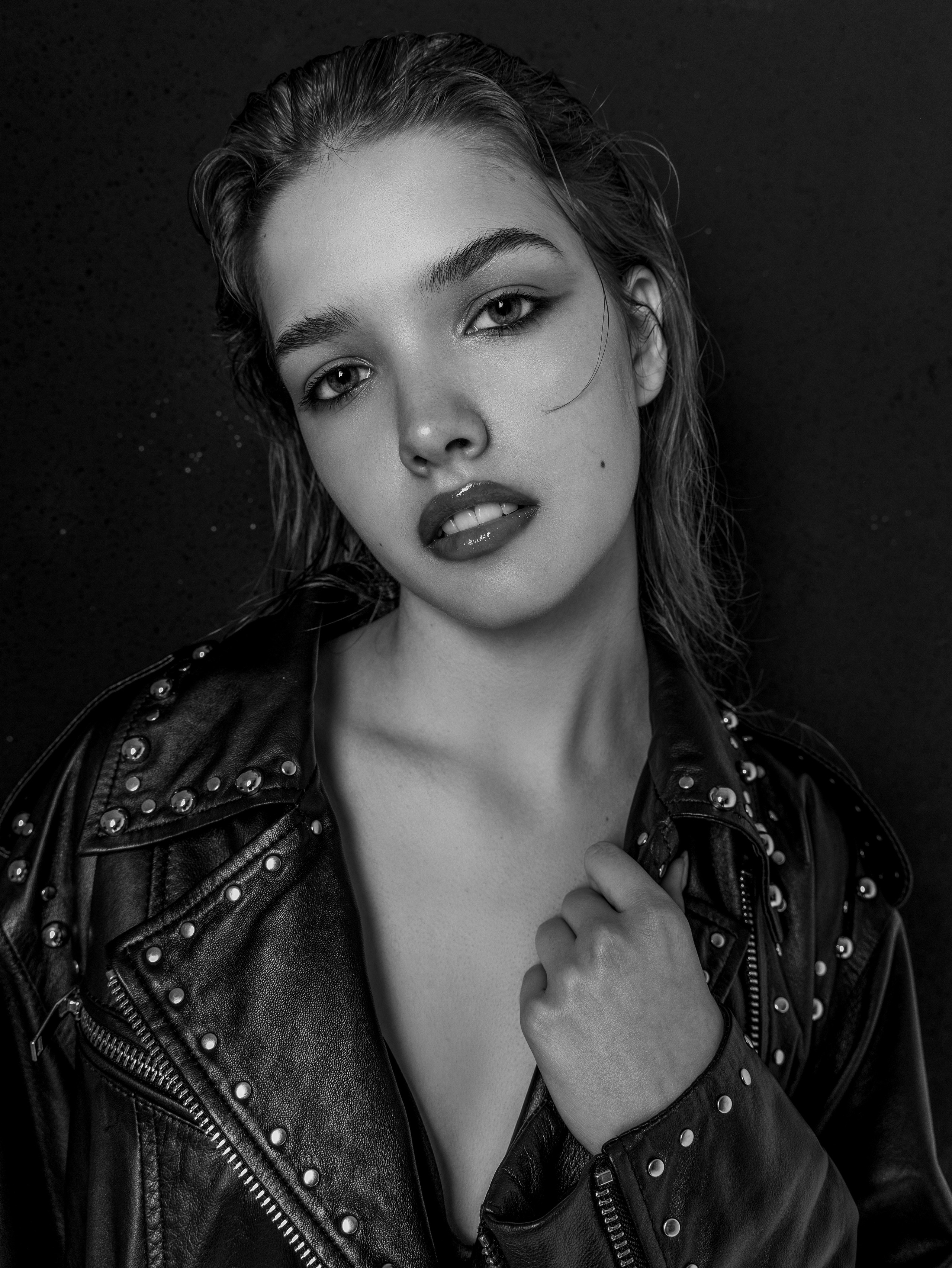 ЖЕНСКИЙ ПОРТРЕТ. Портретный фотограф в Москве — Янка Шемшурова