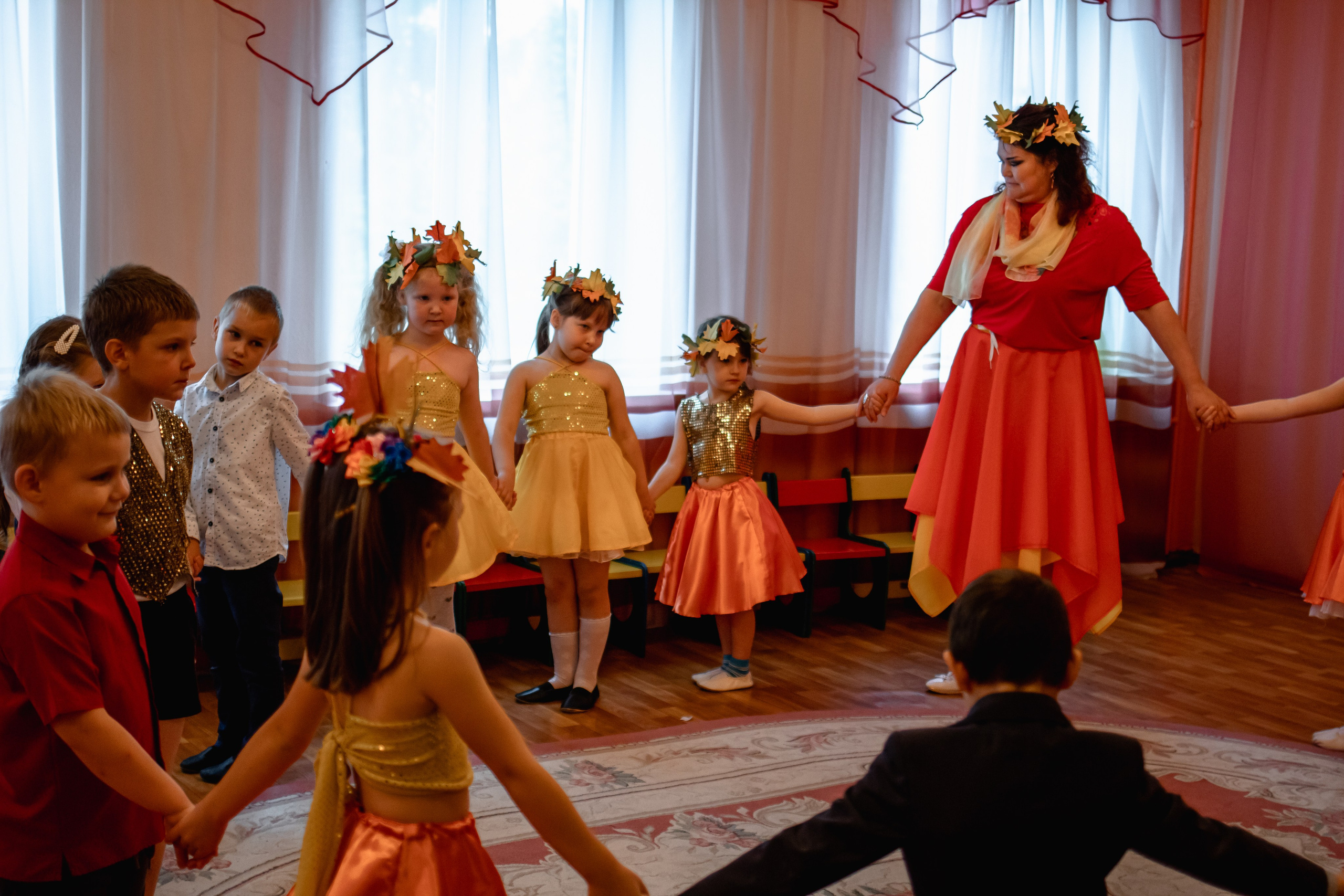 Осенний праздник в детском саду. Маргарита. Семейный фотограф в Минске Приболовец Светлана