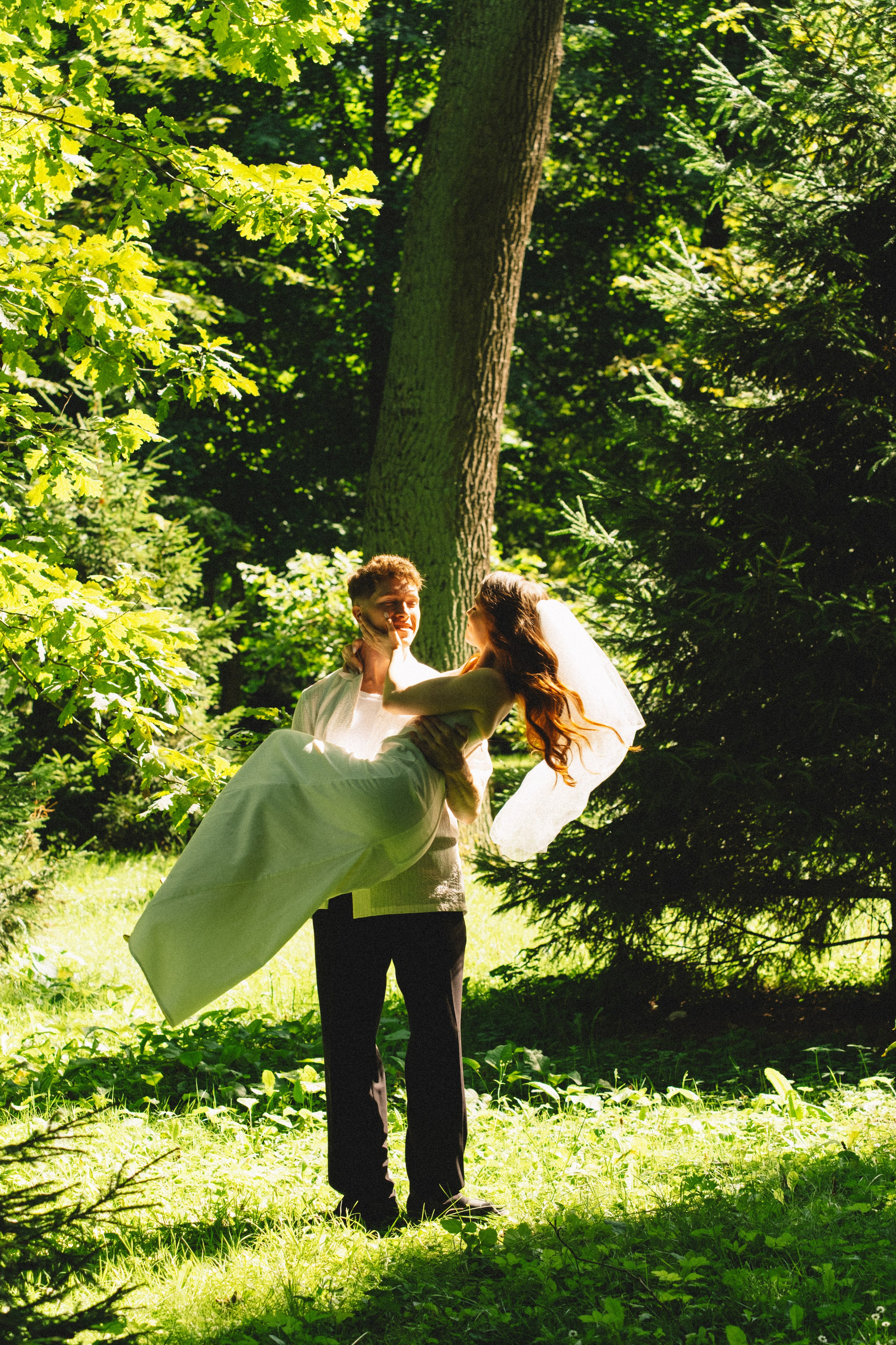 СВАДЕБНАЯ СЬЕМКА В ПЕТЕРГОФЕ И СЬЕМКА РЕПОРТАЖА В ЗАГСЕ ПЕТЕРГОФА. Профессиональный фотограф, Санкт-Петербург — Виктория Богомолова