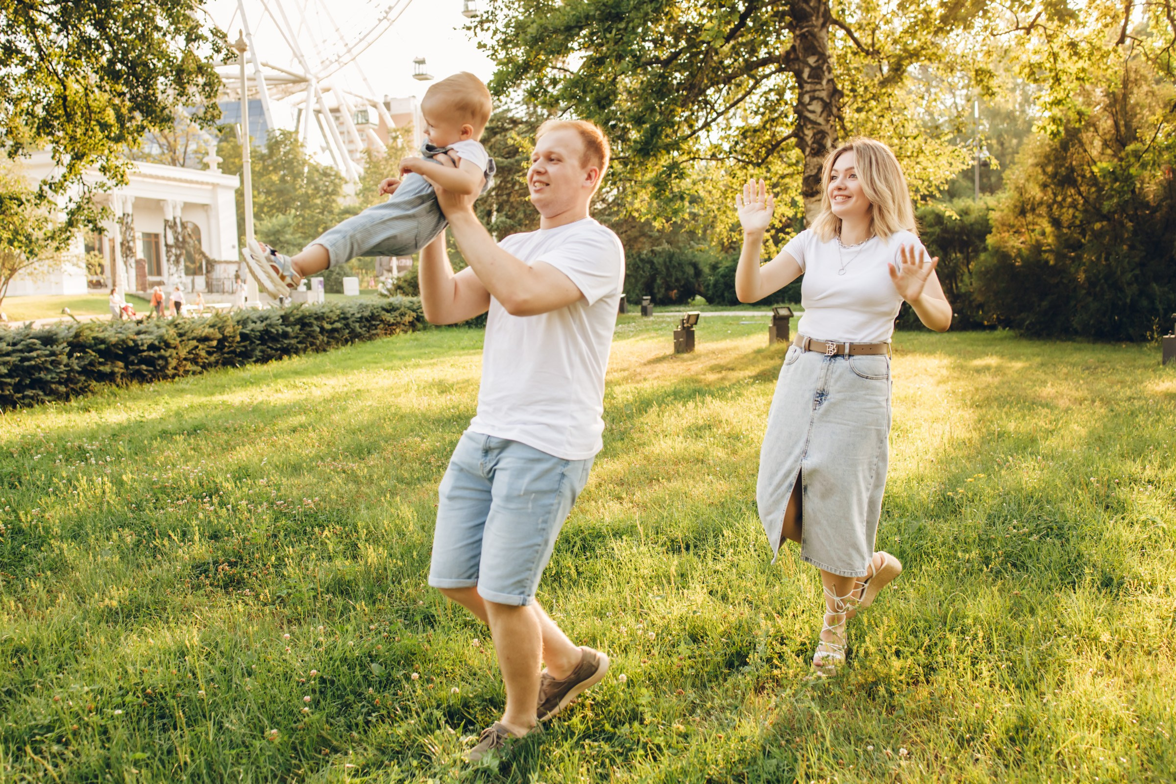 Семейная летняя фотосессия на ВДНХ. Семейный Фотограф в Москве Евгения Симоненко