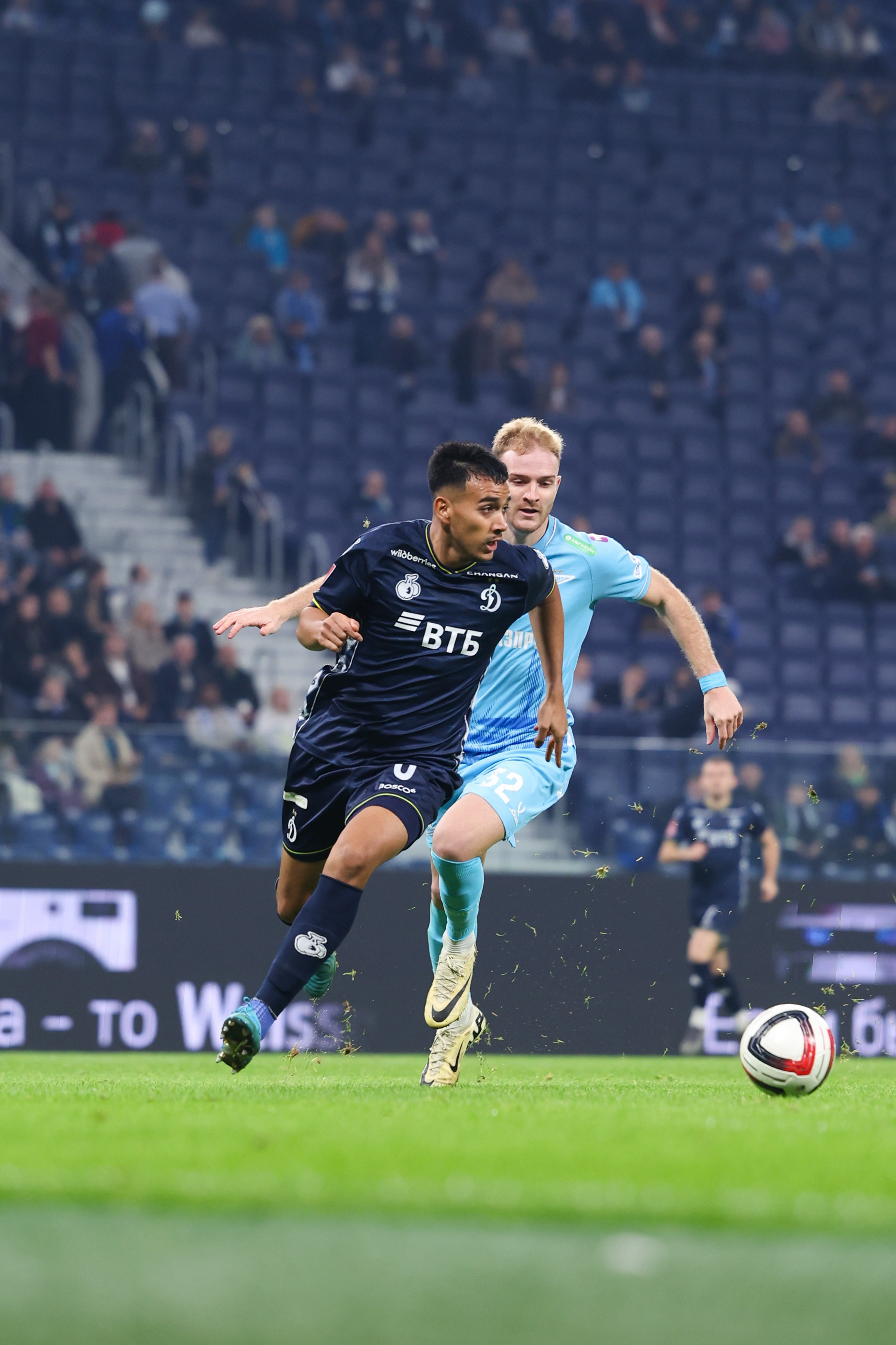 ФК «Зенит — ФК «Динамо» Москва 05.11.2025. Спортивный и репортажный фотограф Антон Тереханов